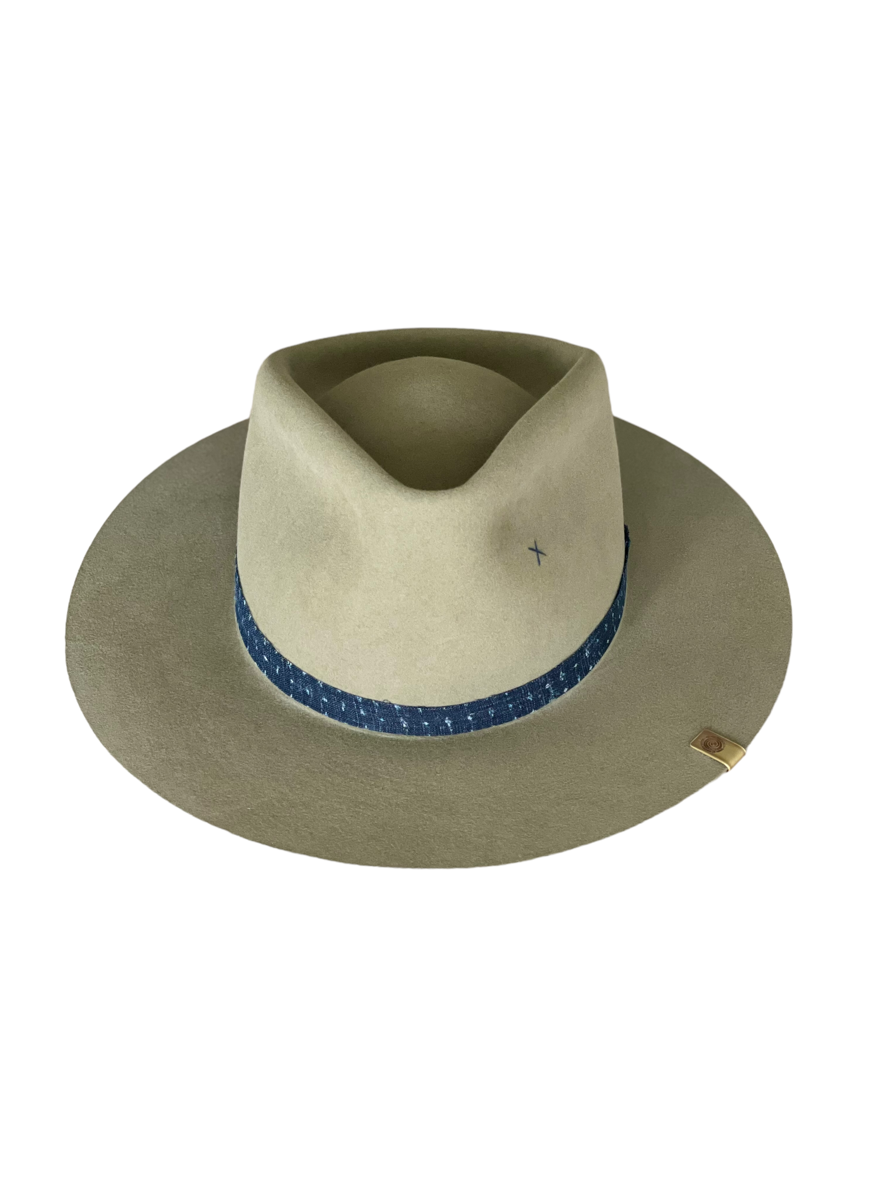 17576048-F39B-4CF0-9FC4-FA01AC4B84C8