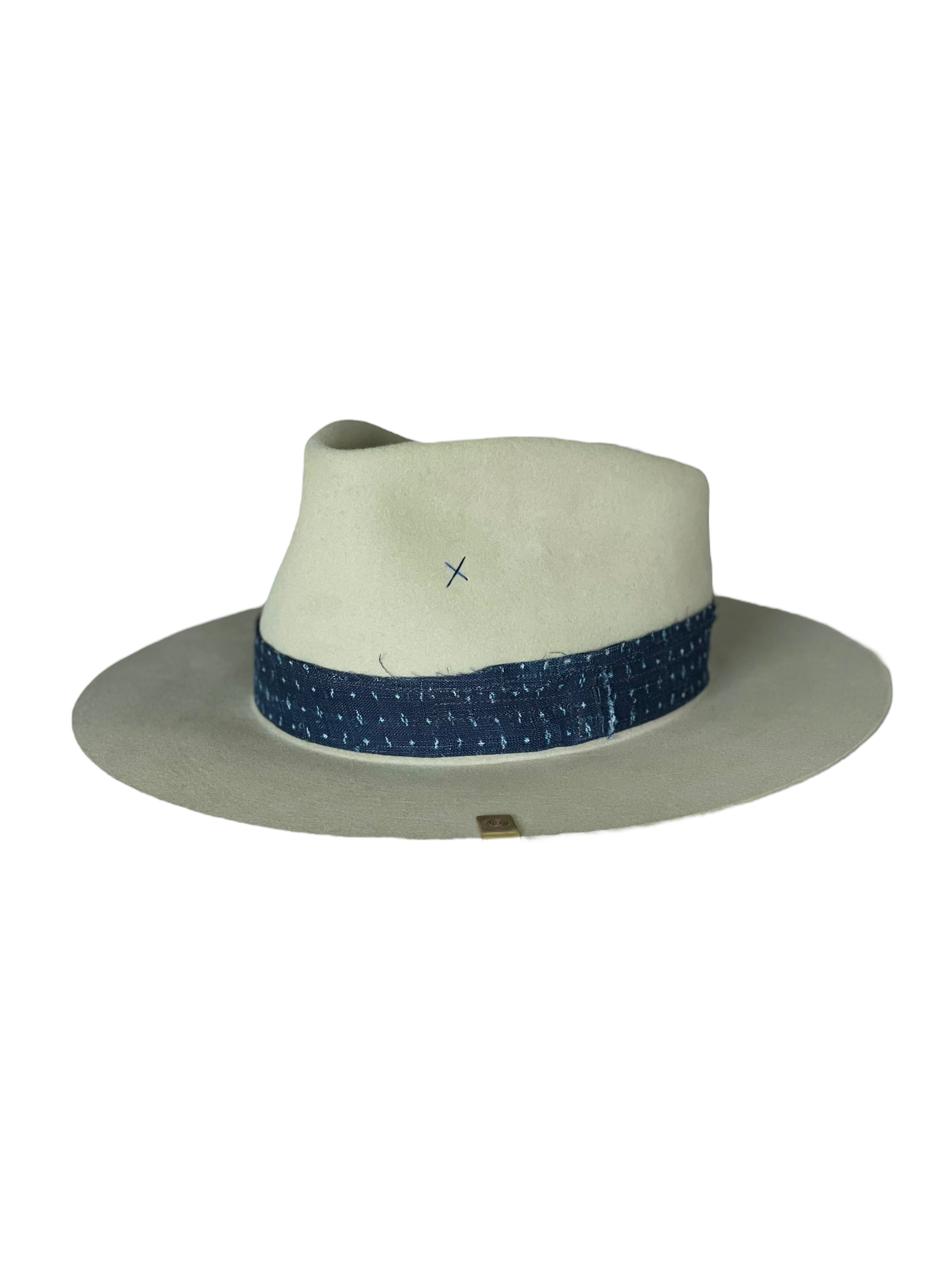 7B49D499-3931-451A-B134-B657B4458CCE