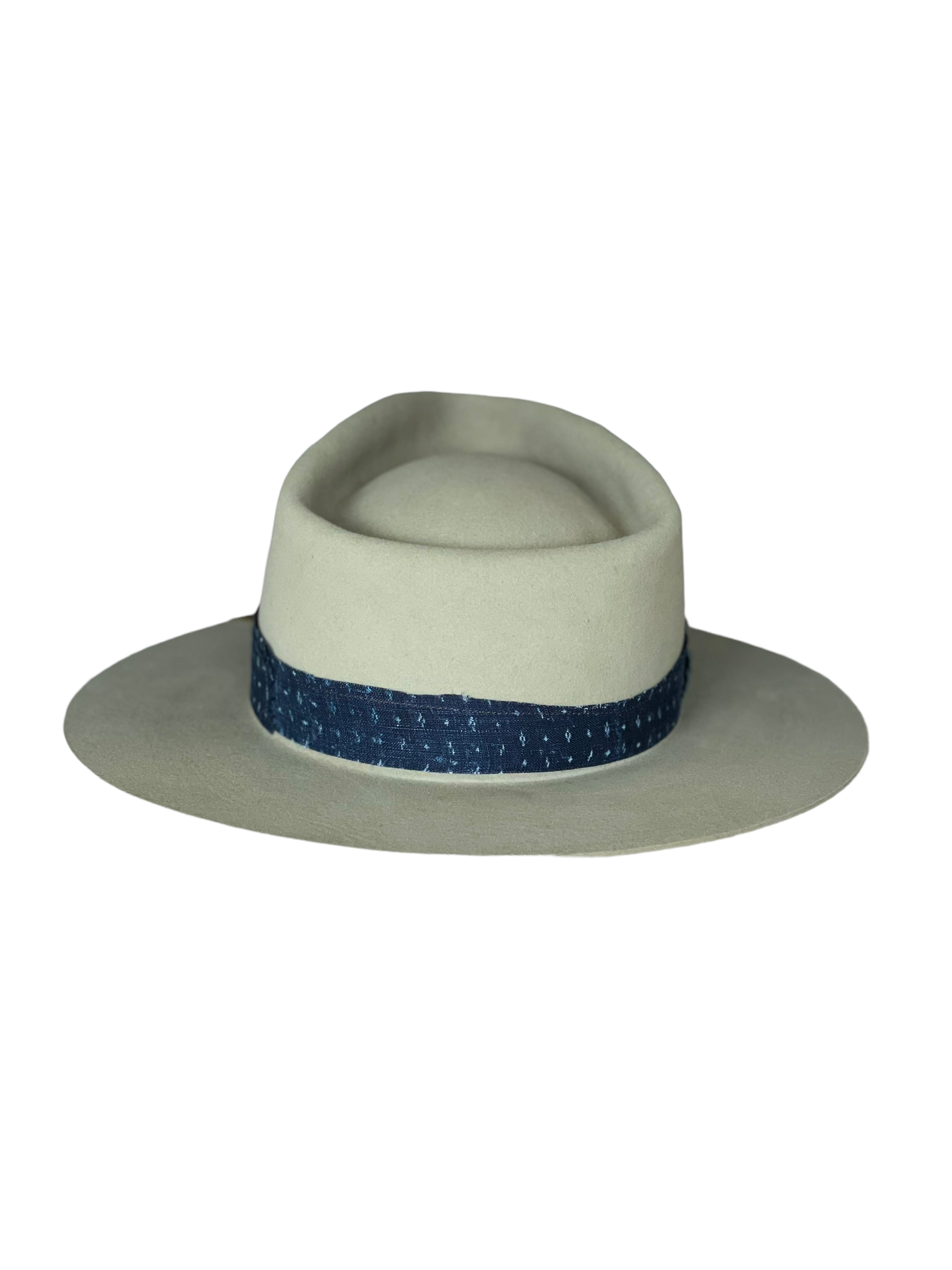 4D45129E-CE65-42FC-BD78-0EEAB55BCE19