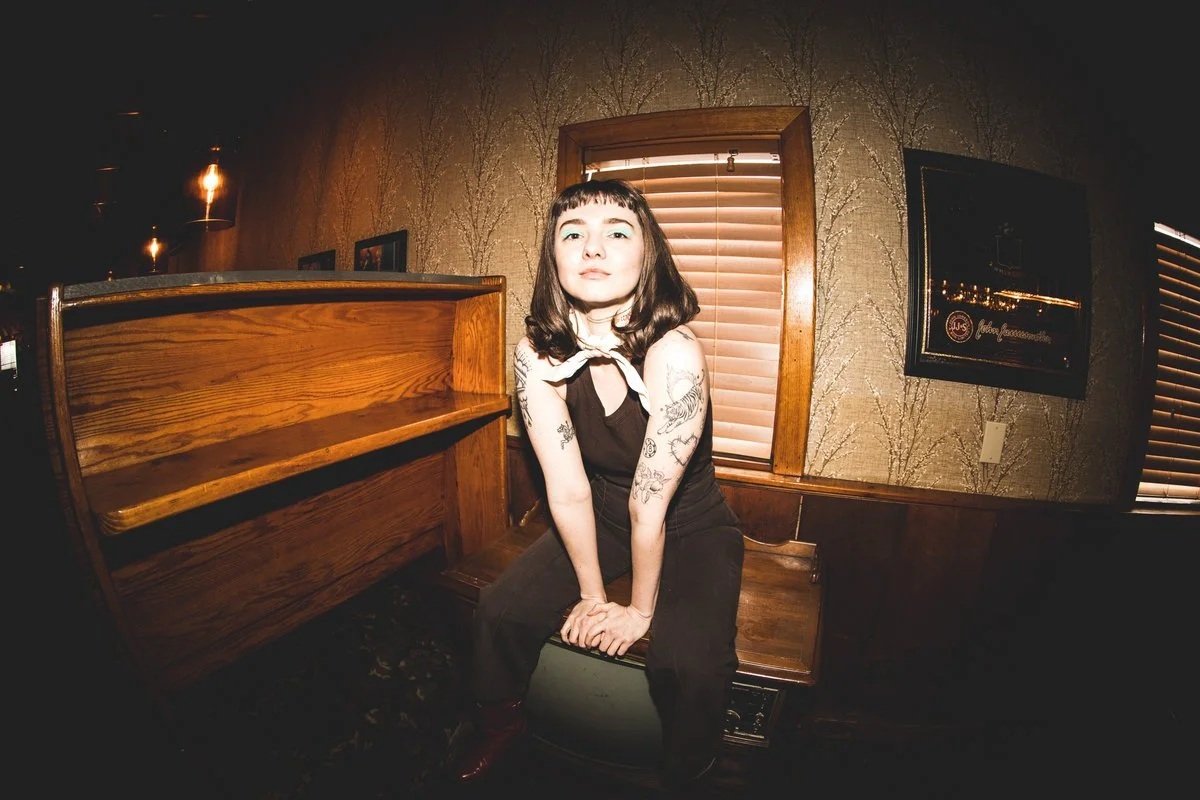 Megan From Work w/ Tilt Contrls + weareallmadeofstardust