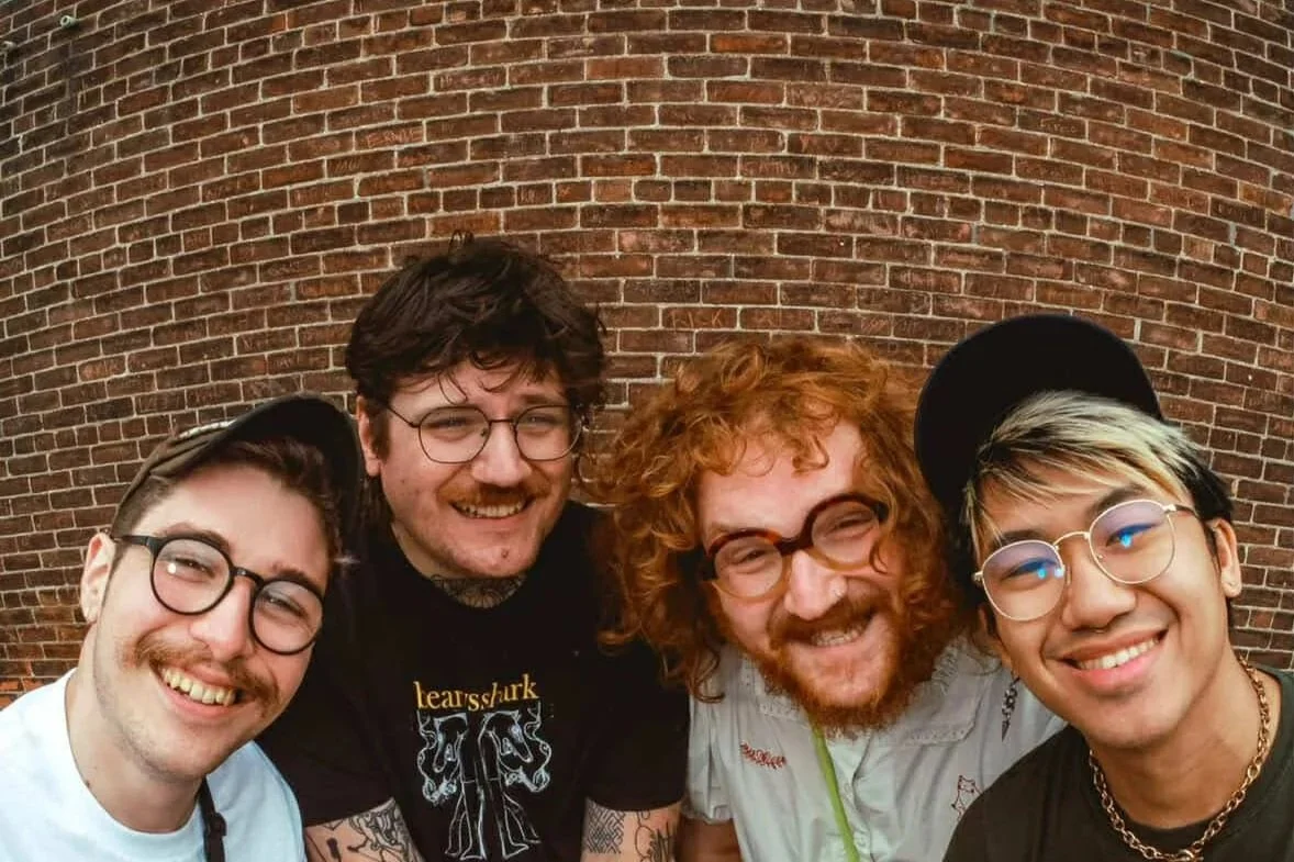 Ultra Deluxe w/ Tonsil Hockey + Kicked in the Head By A Horse + Guillermo Guillotine