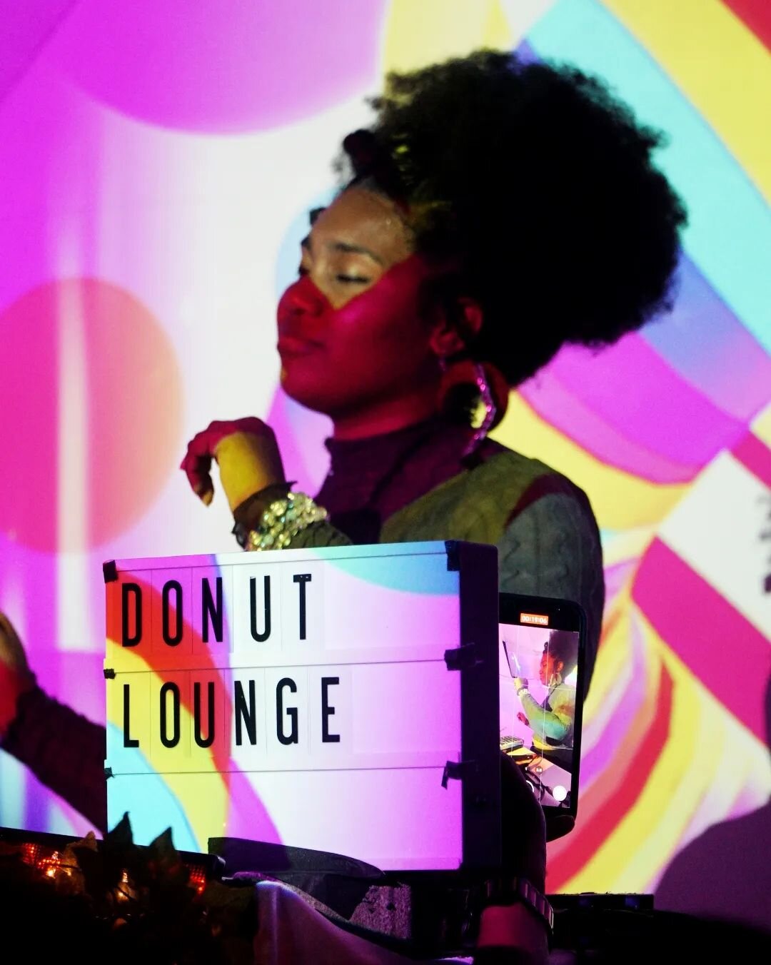 Some photos from last weekend by @lyricleroux 

Donut Lounge vol. 19