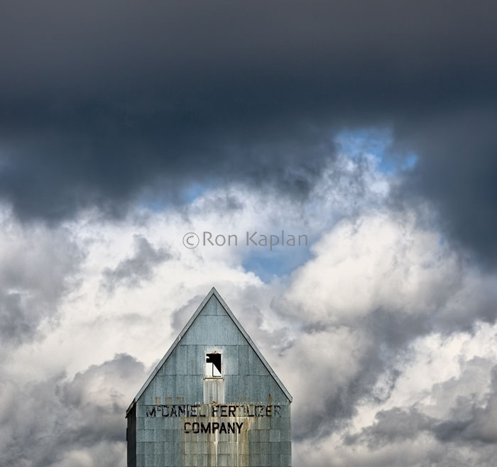 SPRING SKY IN MCMINNVILLE – OREGON