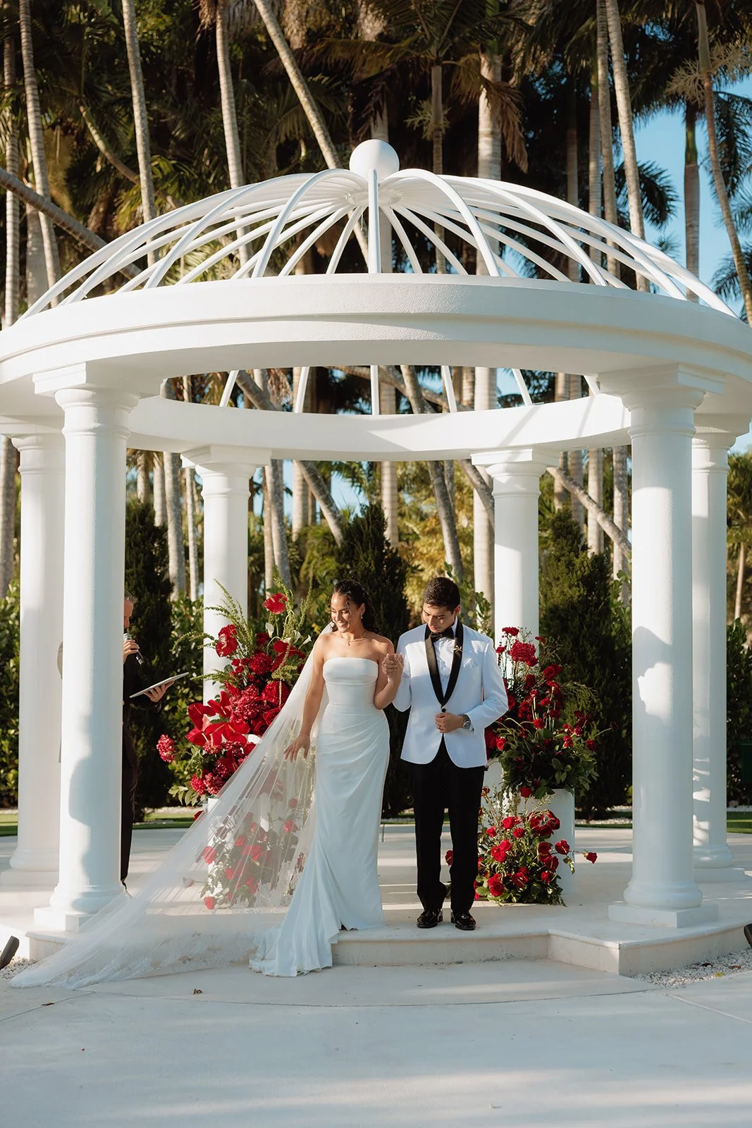 Wedding ceremony flowers