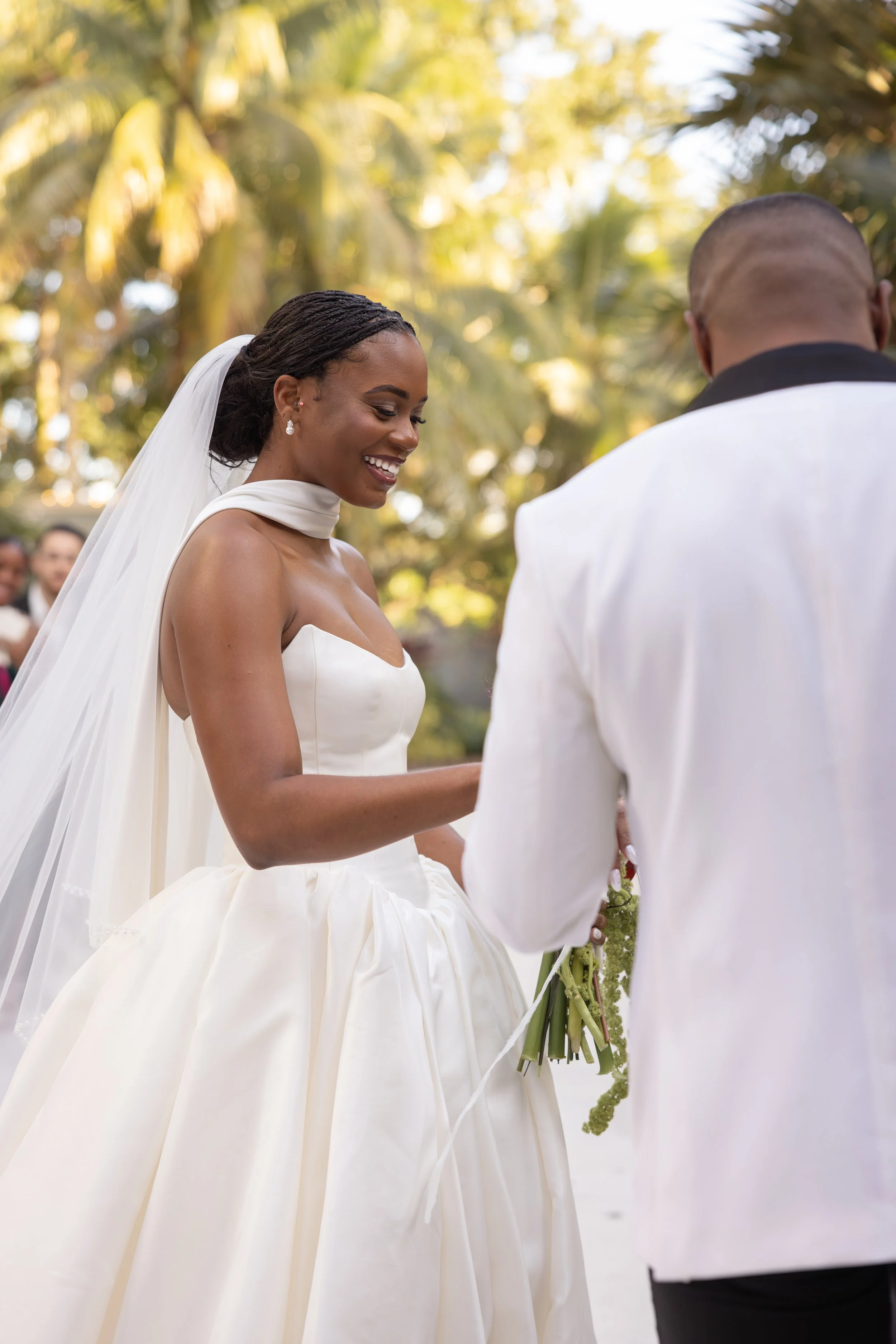 Where can I find a florist in Miami that specializes in whimsical, natural wedding arrangements?