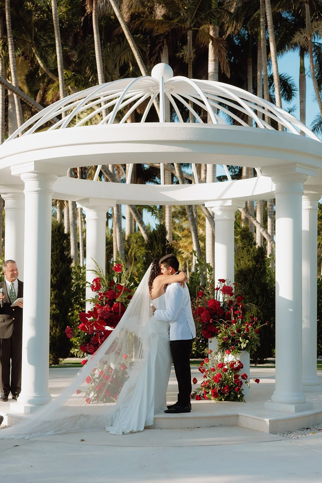 Wedding ceremony flowers