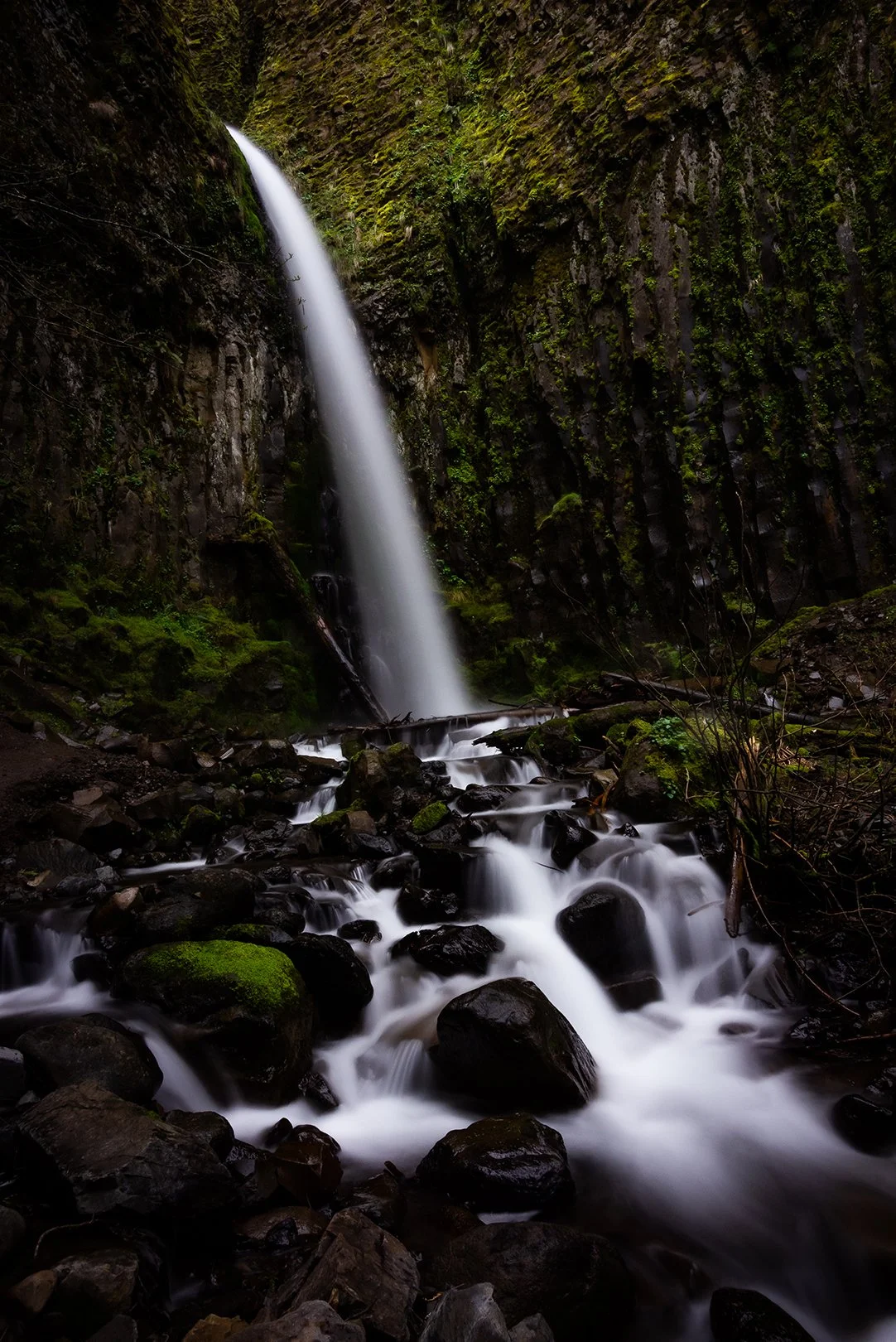 Tall-Waterfall-Contest.jpeg