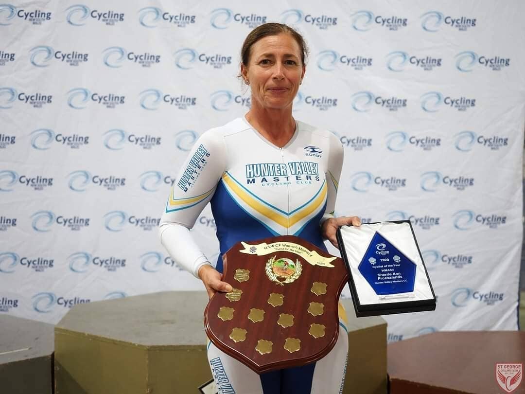 Successful weekend for @pocket_prossalentis at the NSW State Masters Championships.
🥇 WM4 Individual Pursuit and PB
🥇WM4 Sprint
🥇 WM4 500mt Time Trial
🥈WM4 Point Score.

Sherri was also awarded the Female Track Cyclist of the year for her categor