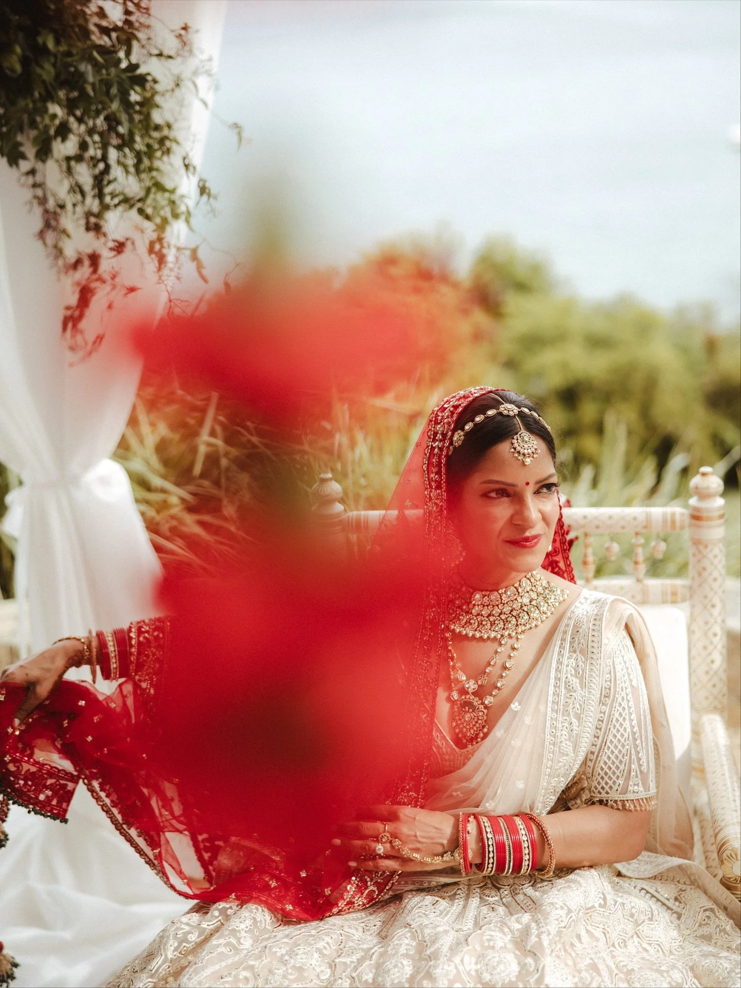 Sharmila Looking absolutely amazing for her wedding day. 

Loved getting to know you and taking care of you for your wedding day ✨ 

Planner @themaharanidiaries 
Makeup @moniquejonesmakeup 
Hair @veronikamoreira_bridal 
Photos @alexmarksphotography