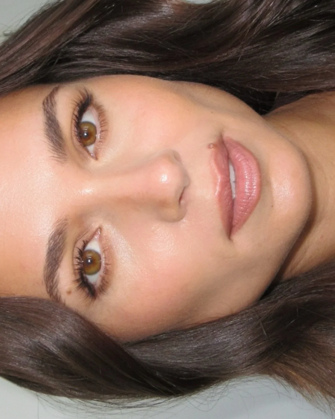 Beauty notes 📝 ⬇️

Hair using @bedheadbytigi @redkenpro_anz @ghdhair_anz 

Makeup
@charlottetilbury &lsquo;flawless filter&rsquo; 
@miaconnorcosmetics &lsquo;Bruna&rsquo; 
@makeupforever &lsquo;Anywhere Caffine&rsquo; 
Lip Charlotte Tilbury &lsquo;V