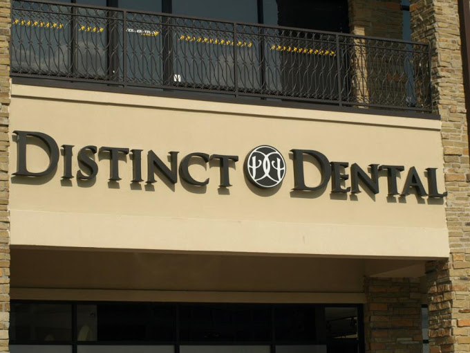 Gallery Distinct Dental Houston Exterior.jpeg