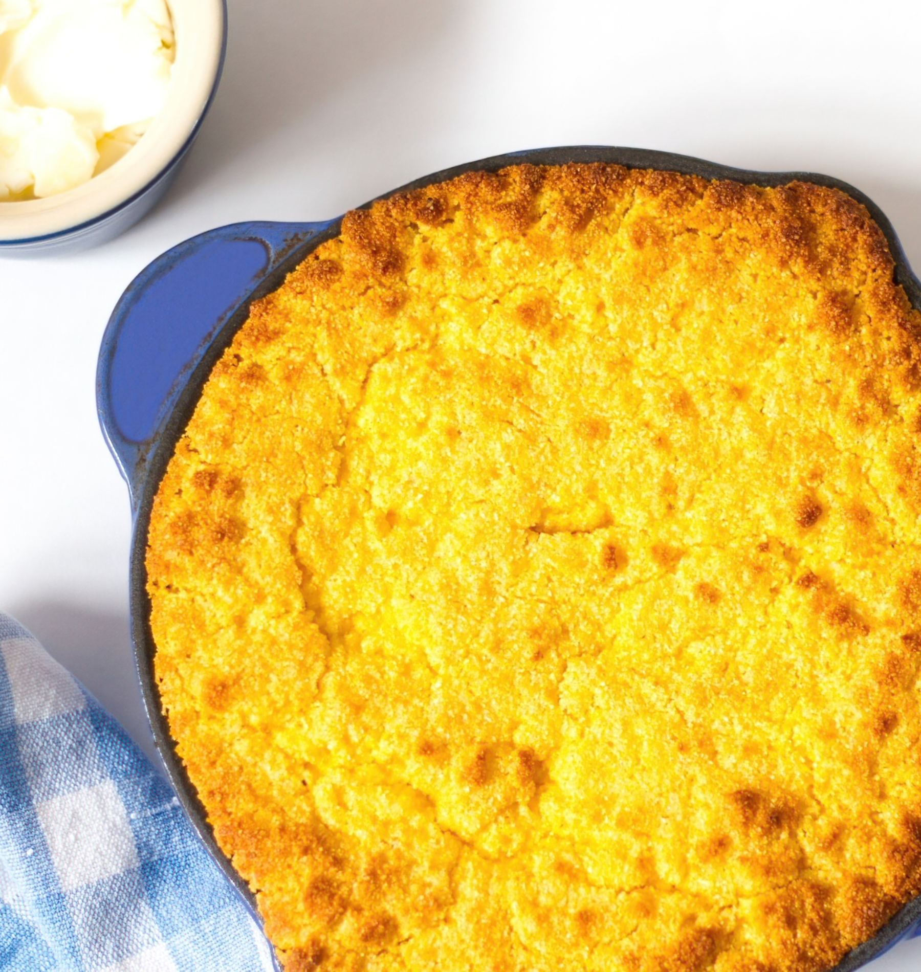 HEARTY SKILLET CORNBREAD