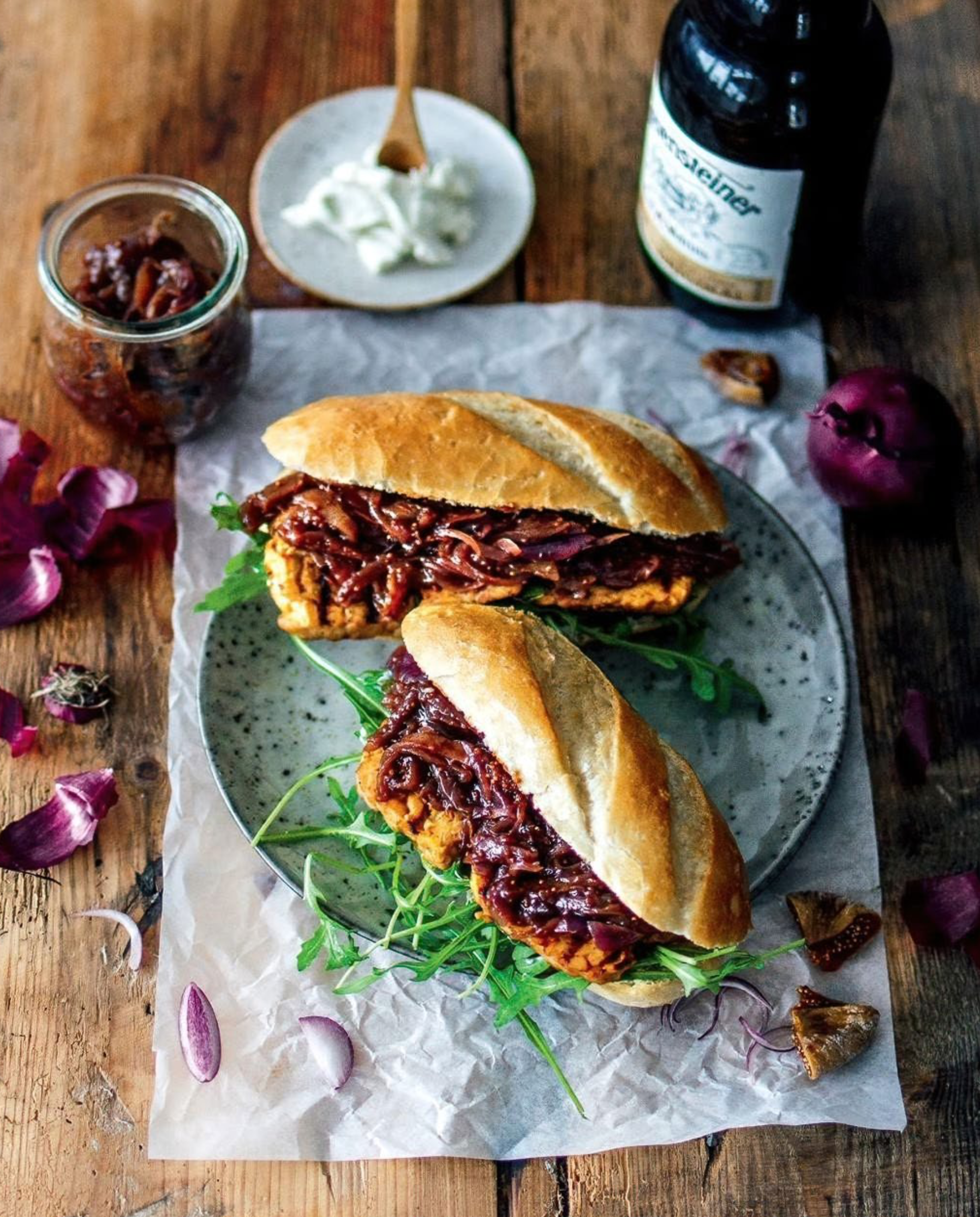 BBQ TEMPEH SANDWICHES WITH STEWED FIG &amp; ONION MARMALADE &amp; ARUGULA