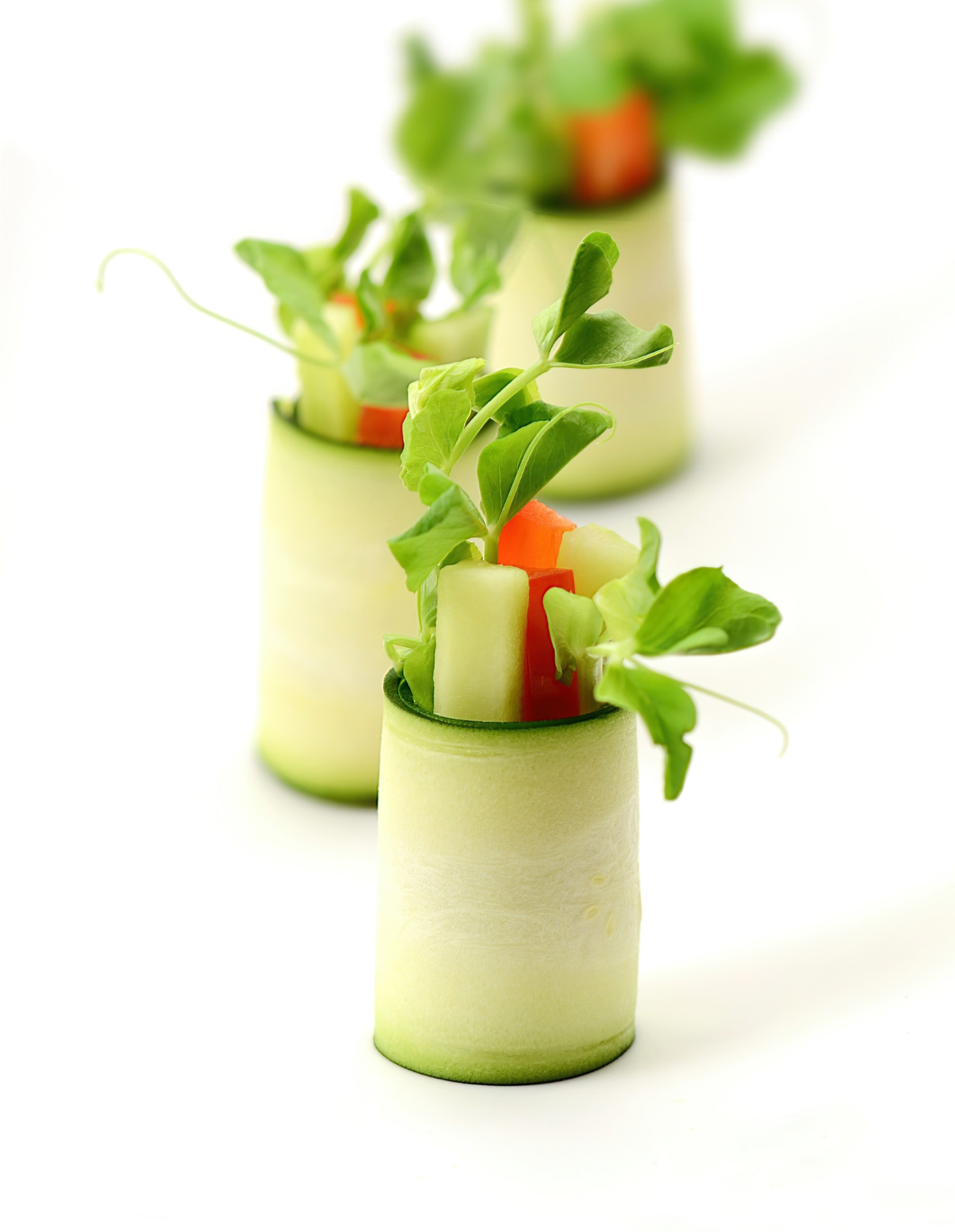 CUCUMBER SEITAN ROLLUPS