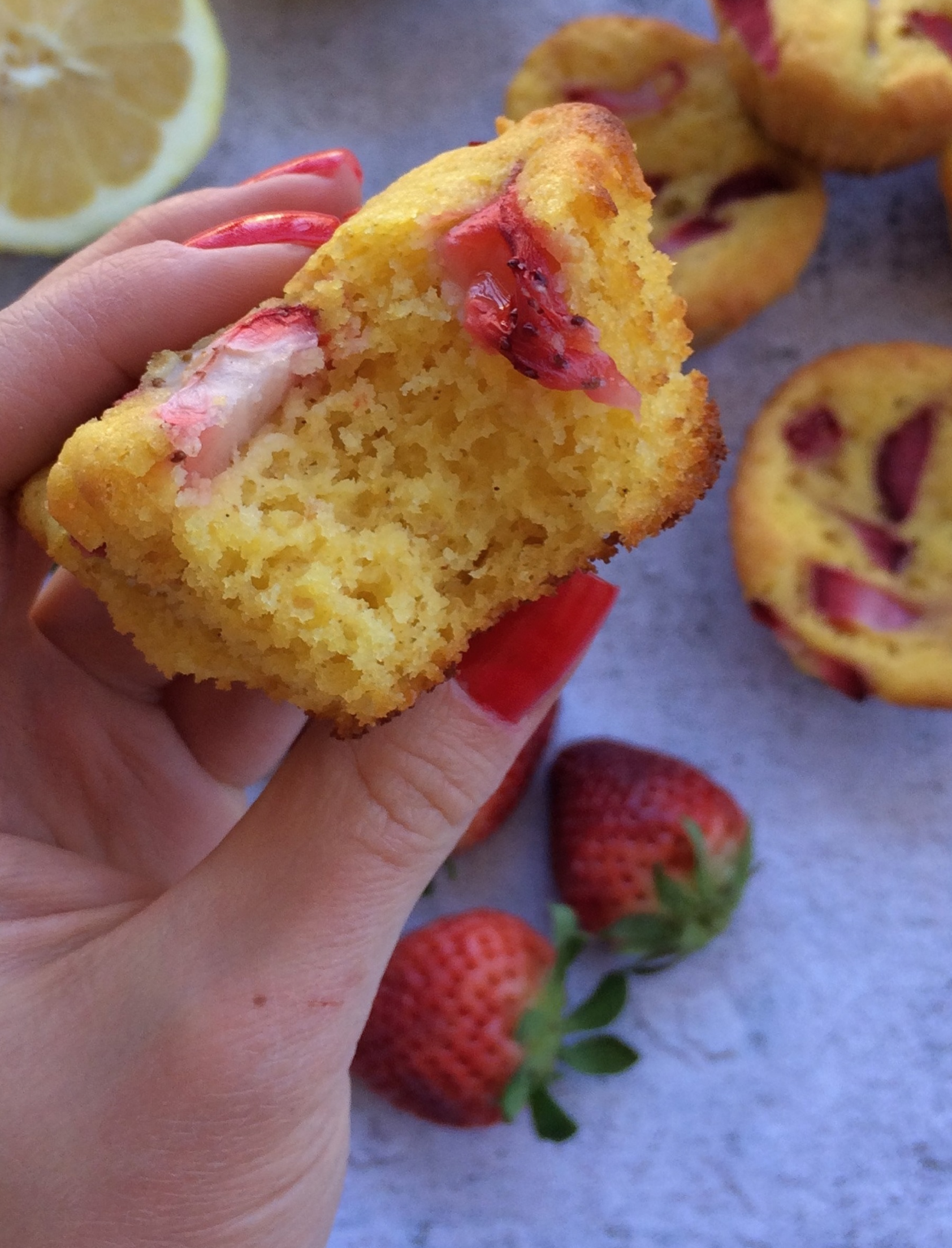 LEMON STRAWBERRY PROTEIN MUFFINS