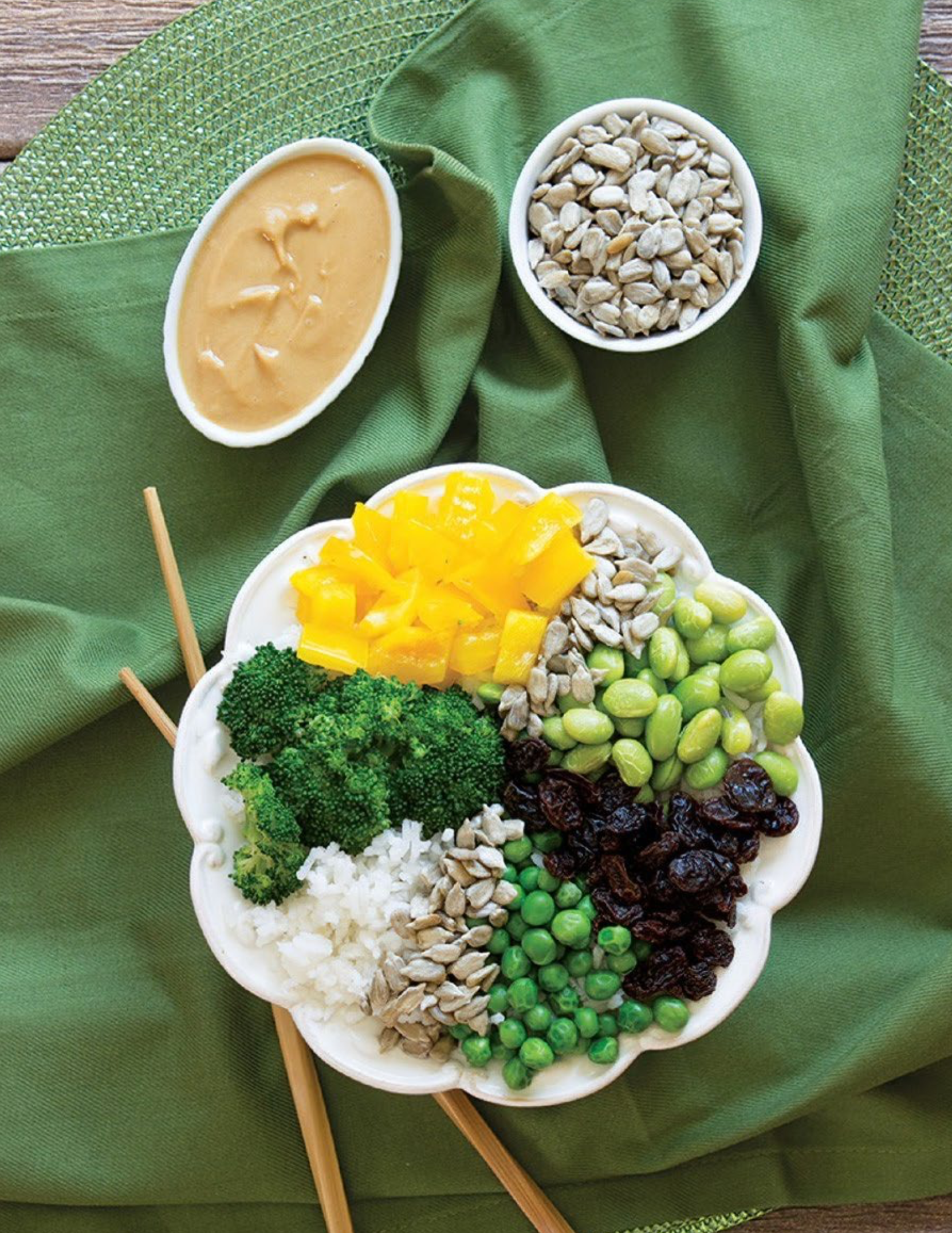 EDAMAME AND BROCCOLI RICE BOWL