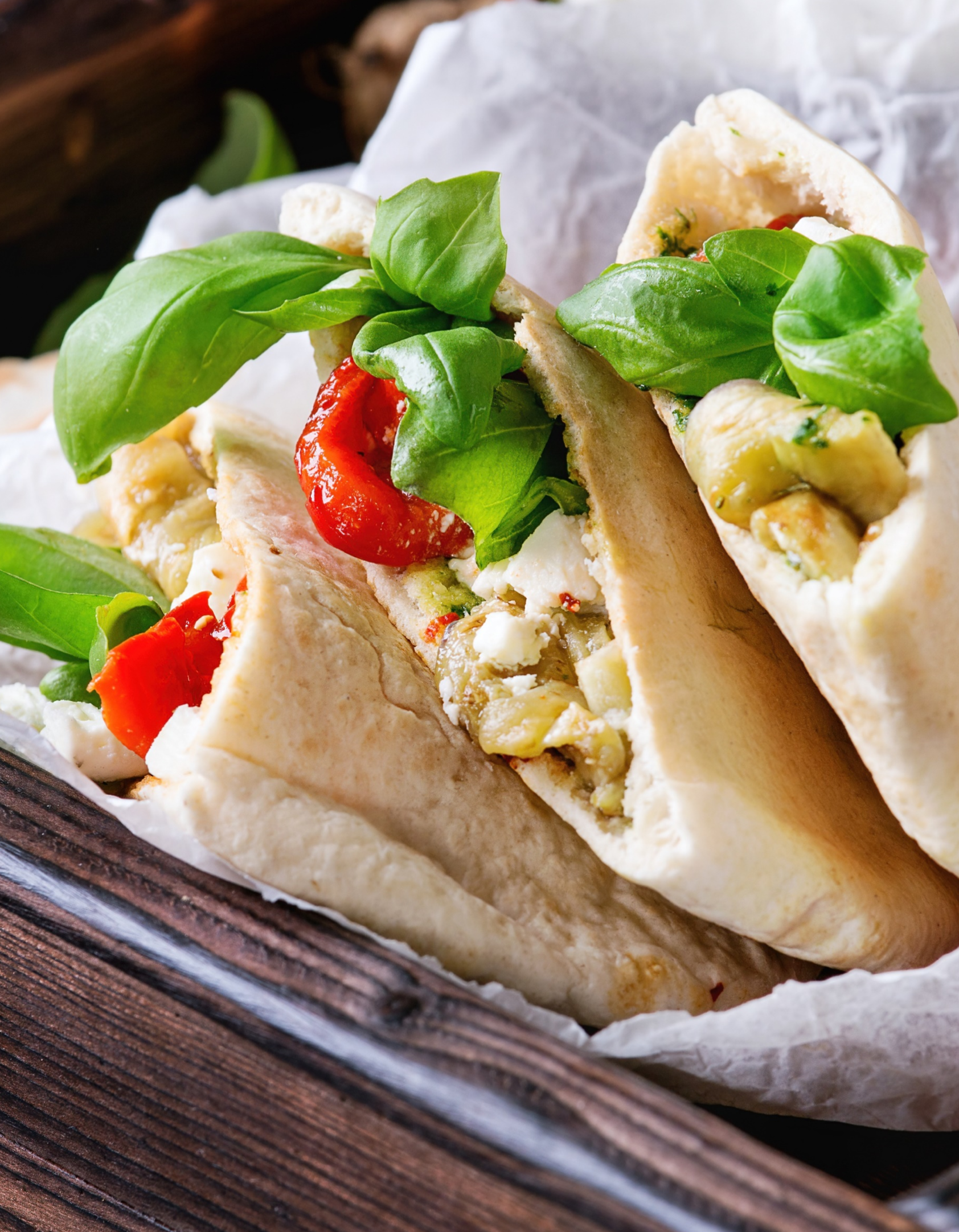 FRESH VEGGIE SEITAN PITA POCKET
