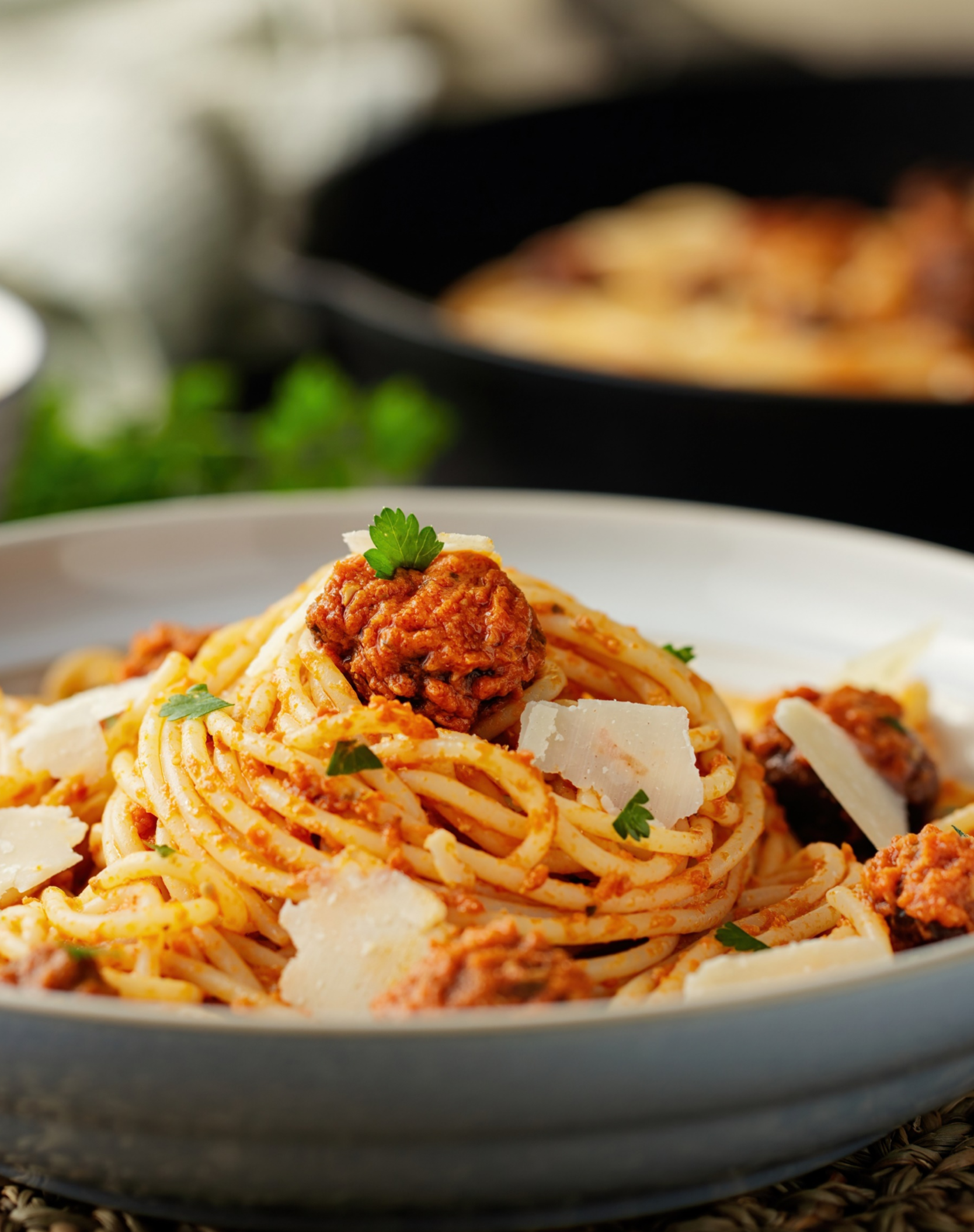 SEITAN BALLS WITH SLOW COOKER SPAGHETTI SAUCE