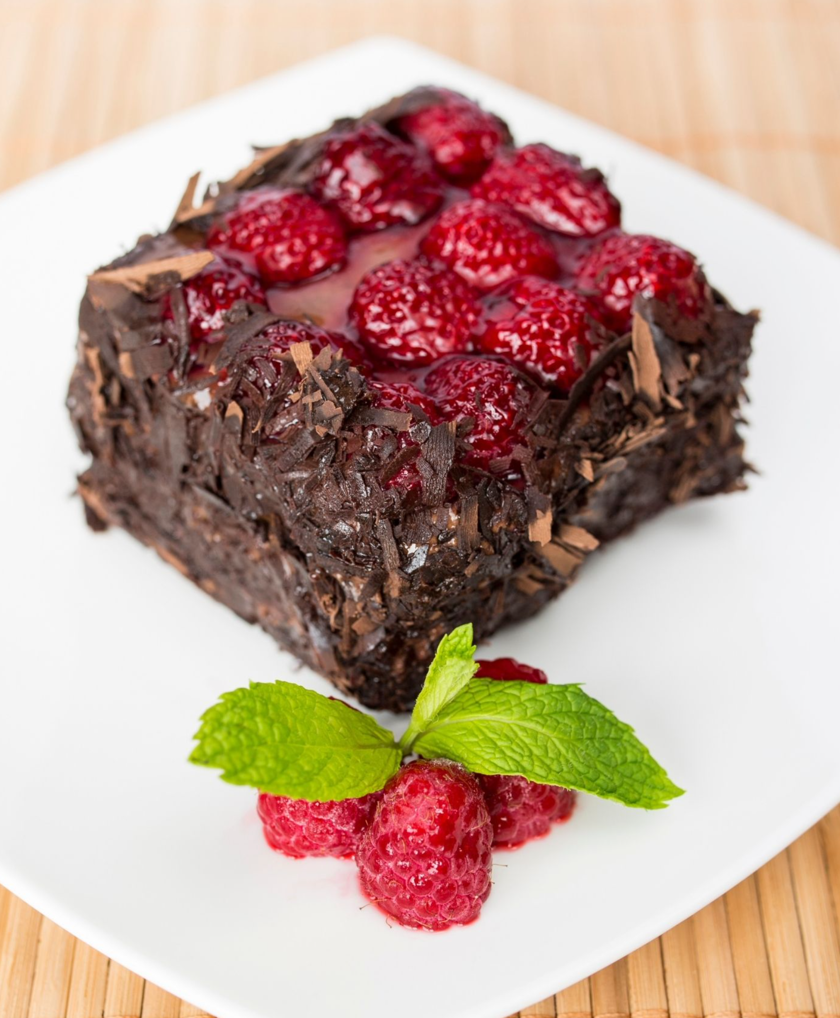 LEFTOVER RED WINE CHOCOLATE CAKE WITH DRUNKEN RASPBERRIES