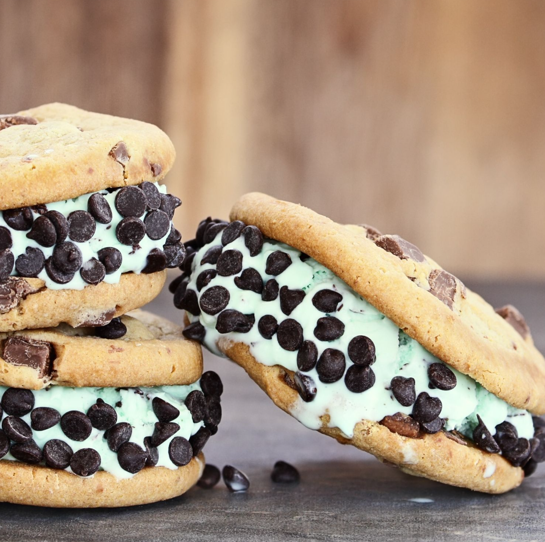 MINT CHIP GELATO SANDWICHES