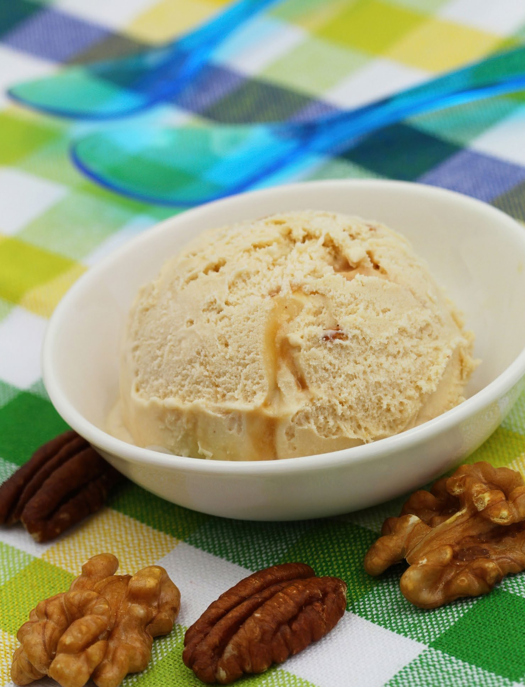 PRALINE PECAN ICE CREAM