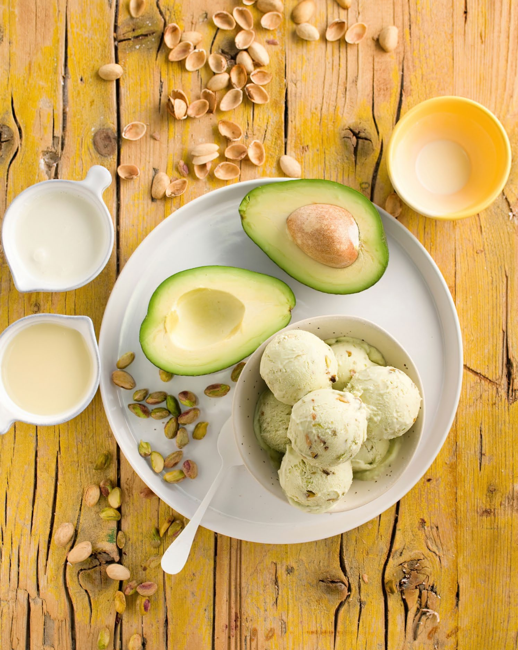 AVOCADO ’N’ ALMOND DREAM