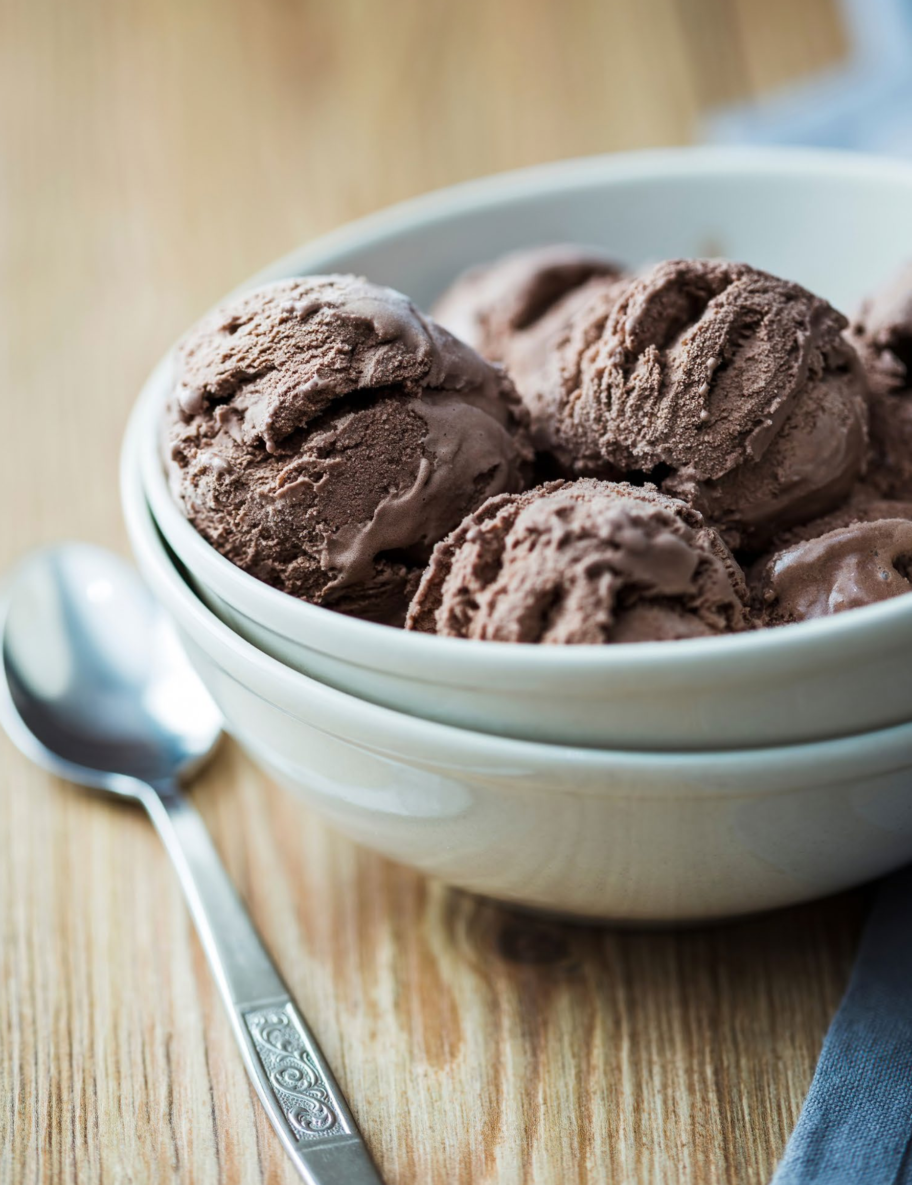 RUM AND RAISIN ICE CREAM