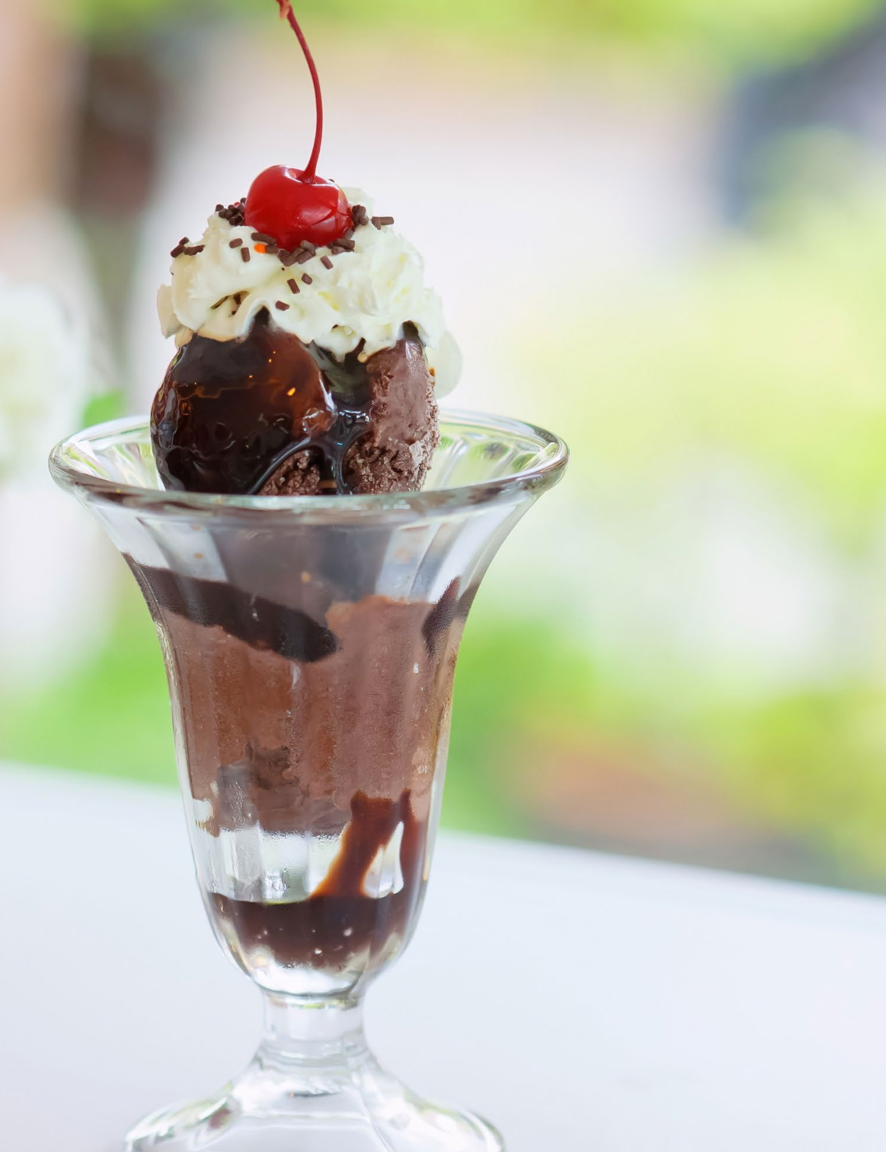 DREAMY CHOCOLATE SUNDAE