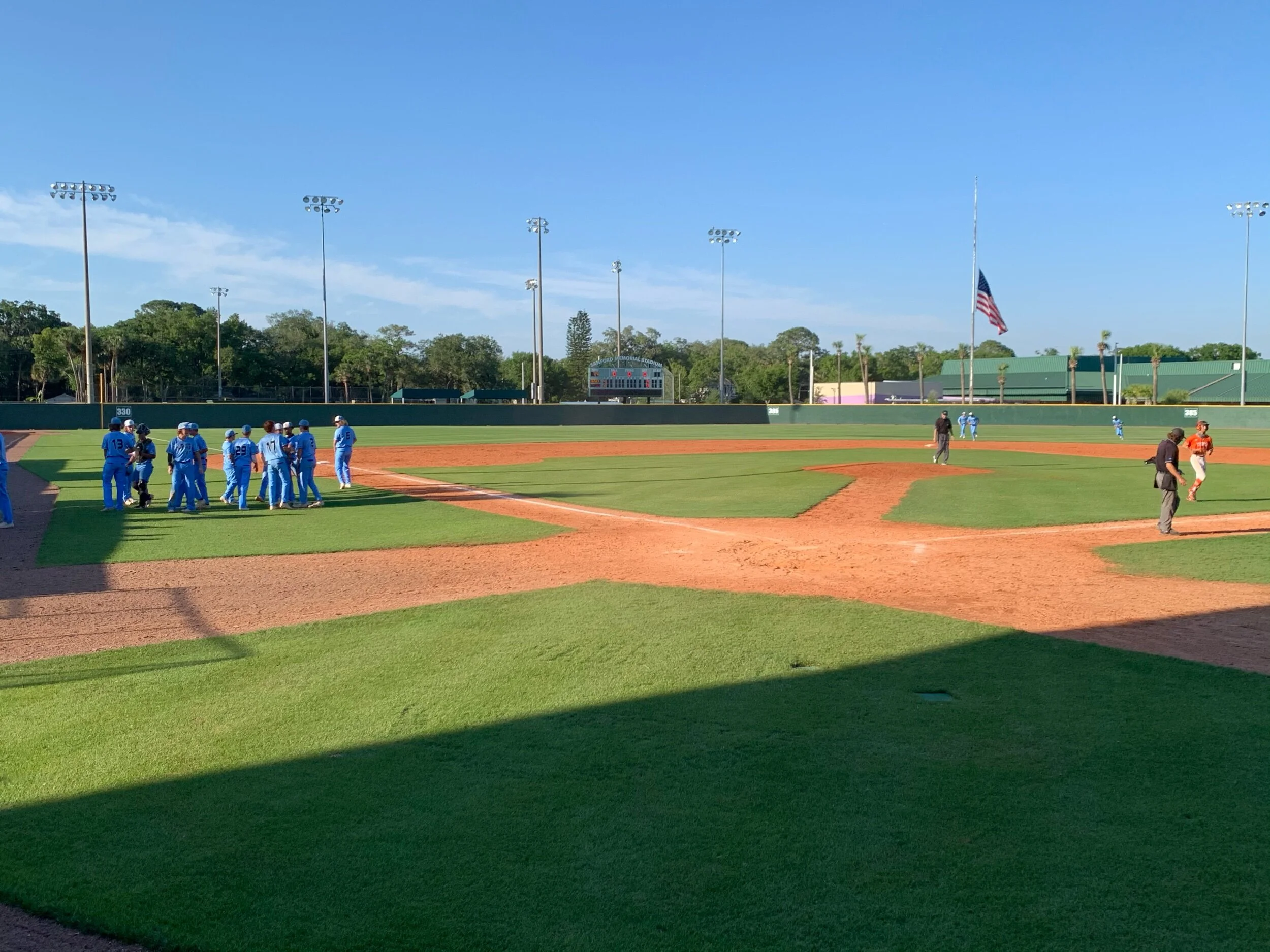 Huskies Strike in the Seventh to Secure Late Game Victory