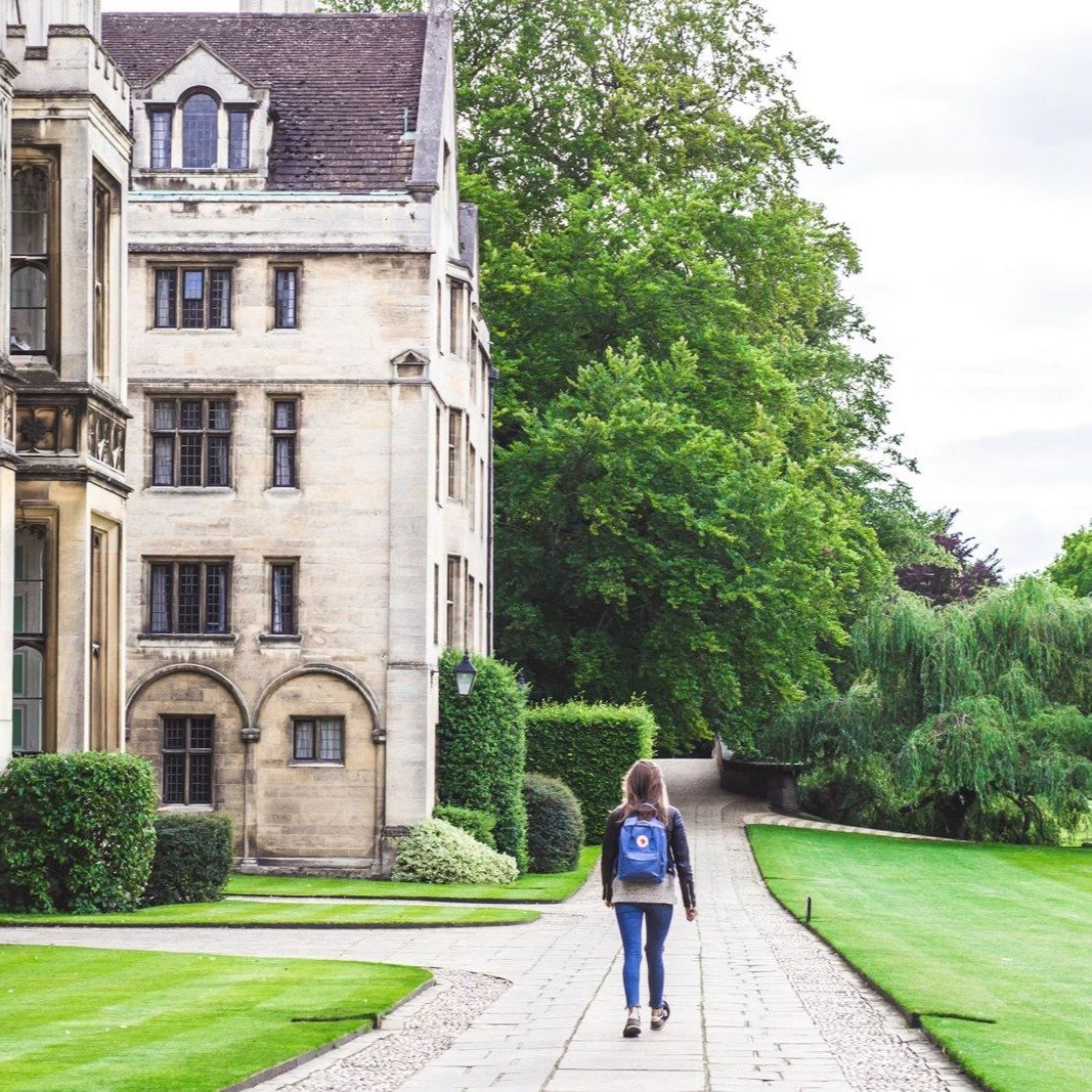 📚 Exclusive Private Tutoring in London
Looking for tailored academic support? 

@gettingin2 In offers hourly in-person and online private tutoring in London, designed to meet the highest standards. 

With some of the best tutors in the UK, we provid