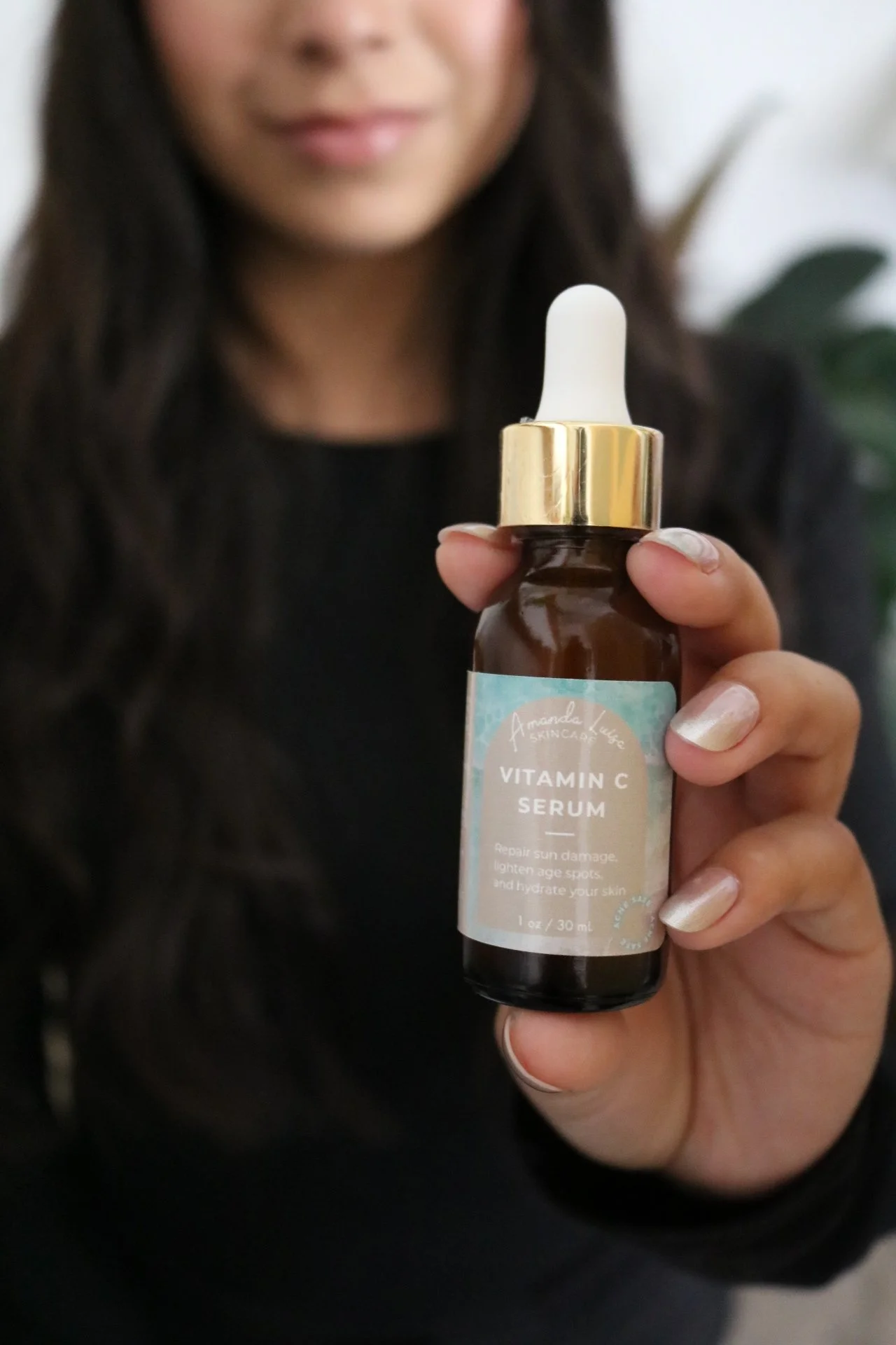 Vitamin C Serum Ailyn 1.JPG