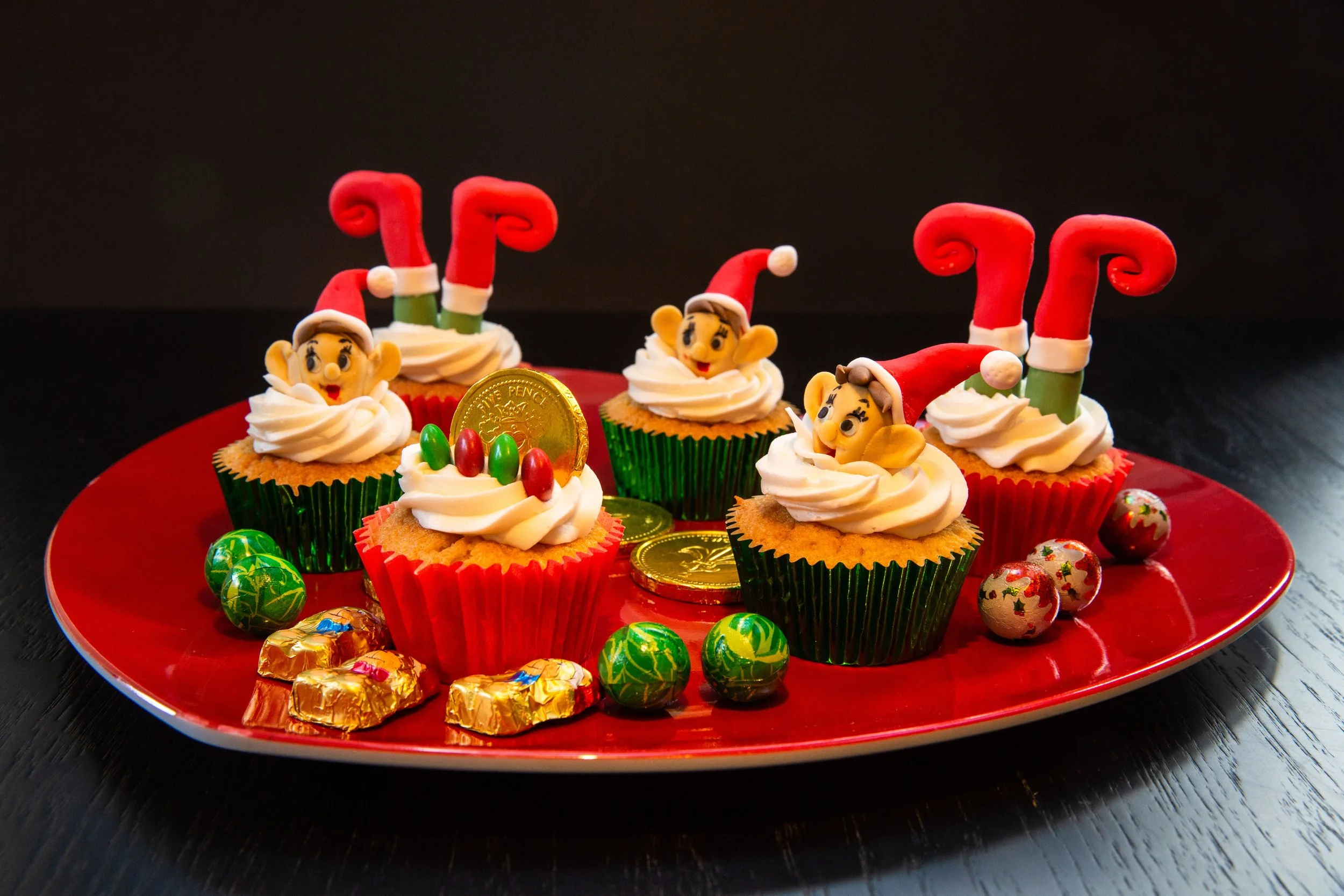 Christmas Themed Cup Cakes