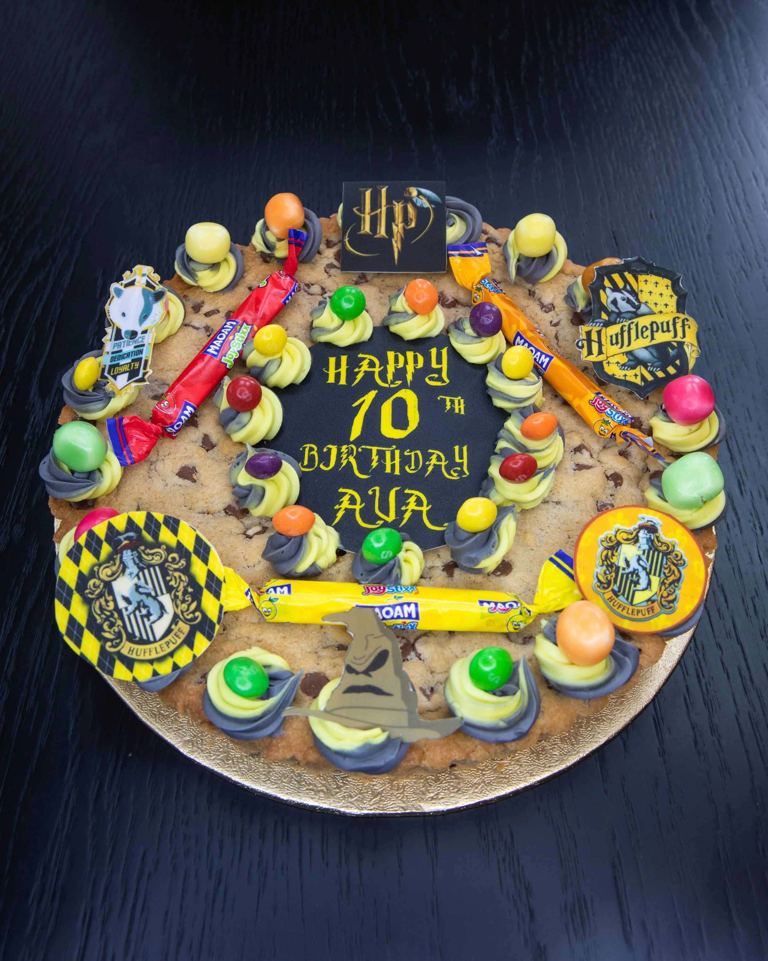 Huffle Puff Themed Choc-chip Cookie Cake