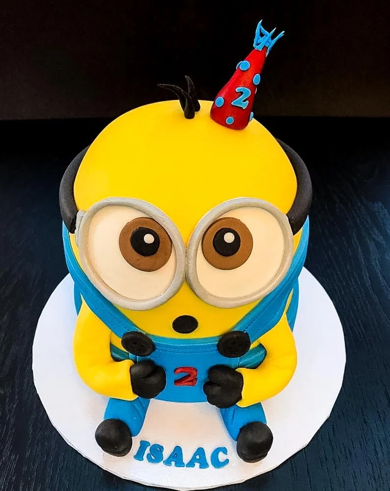 Minion Birthday Cake