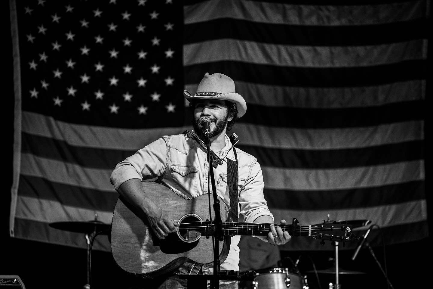 Few things make me happier than a great night at a great venue with a great crowd. Looking forward to more great nights this summer! 

#livemusic #songwriter #durango #colorado
