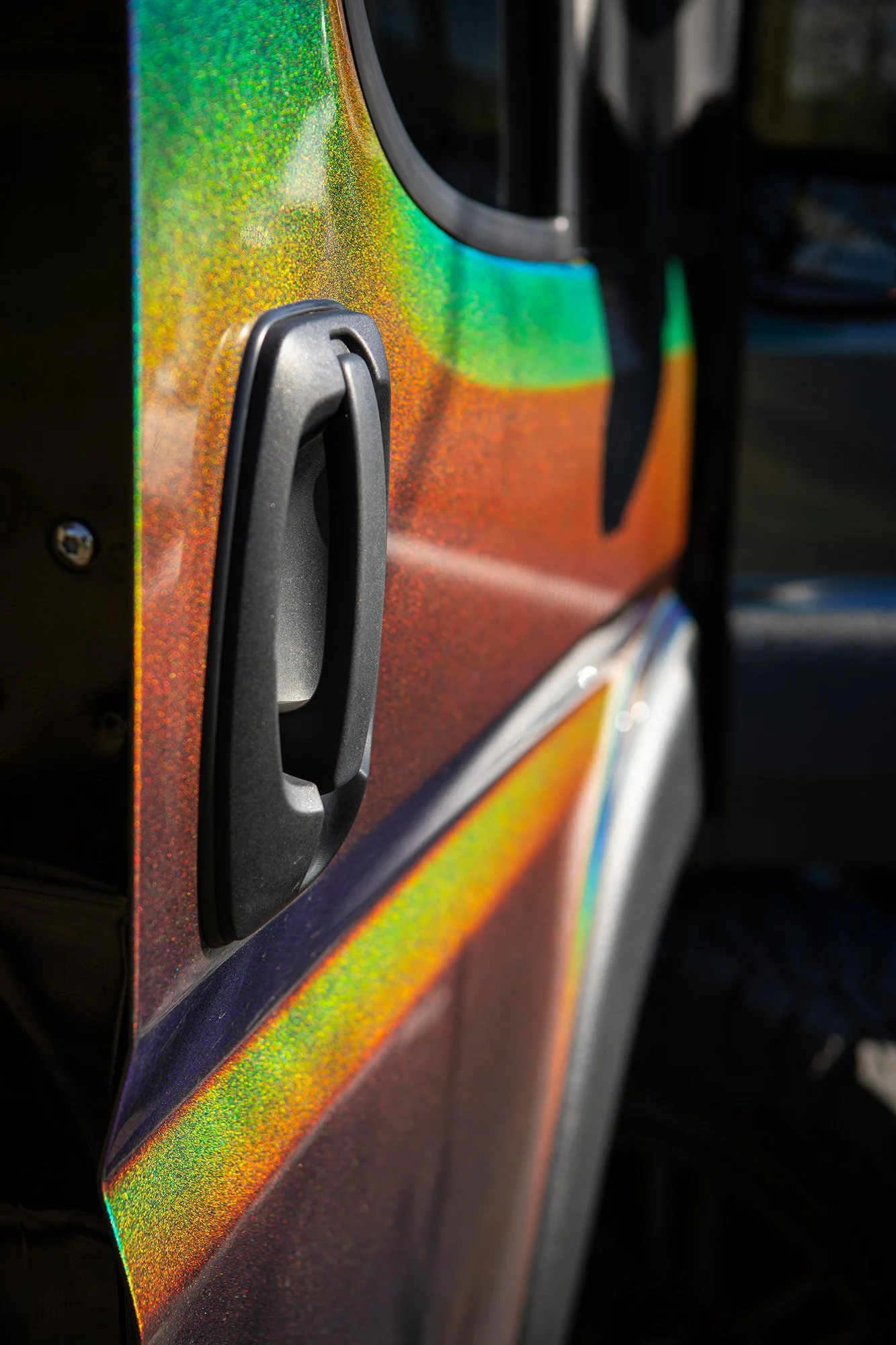 Iridescent door panel