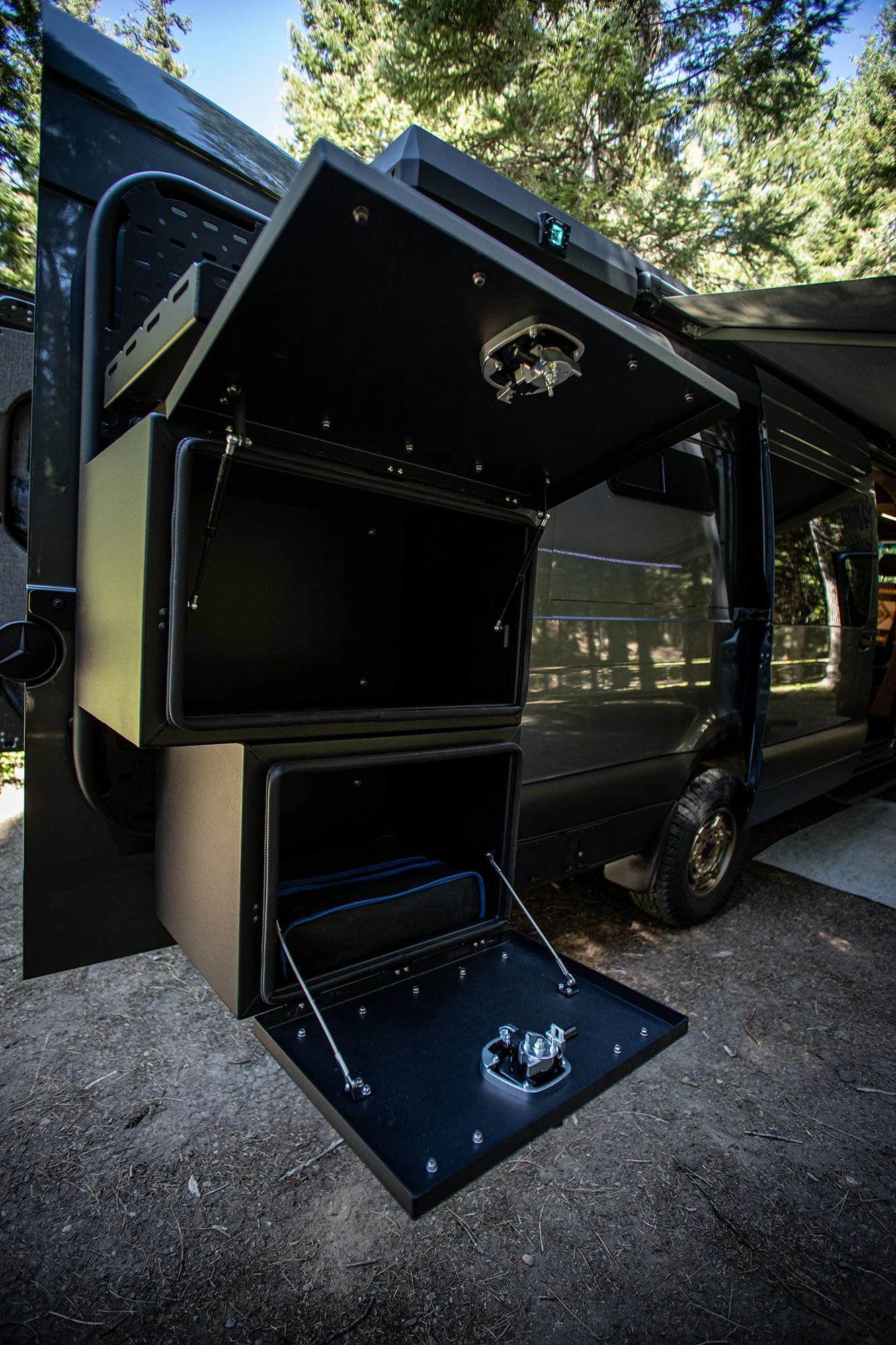 EAV Earl Gray exterior storage