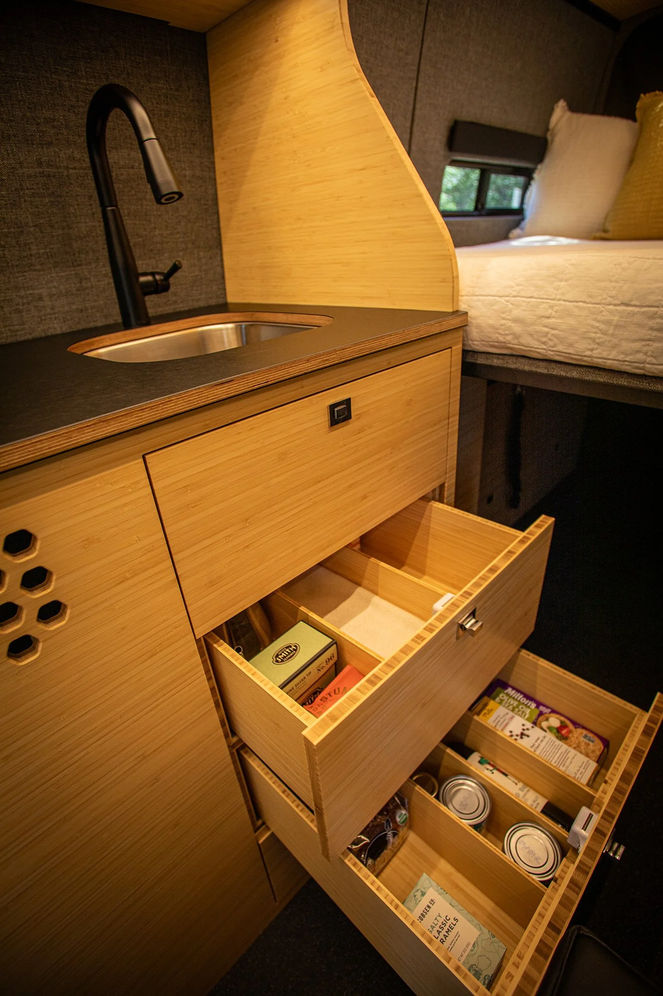 EAV Zahra Adventure Van's Sink & Drawers