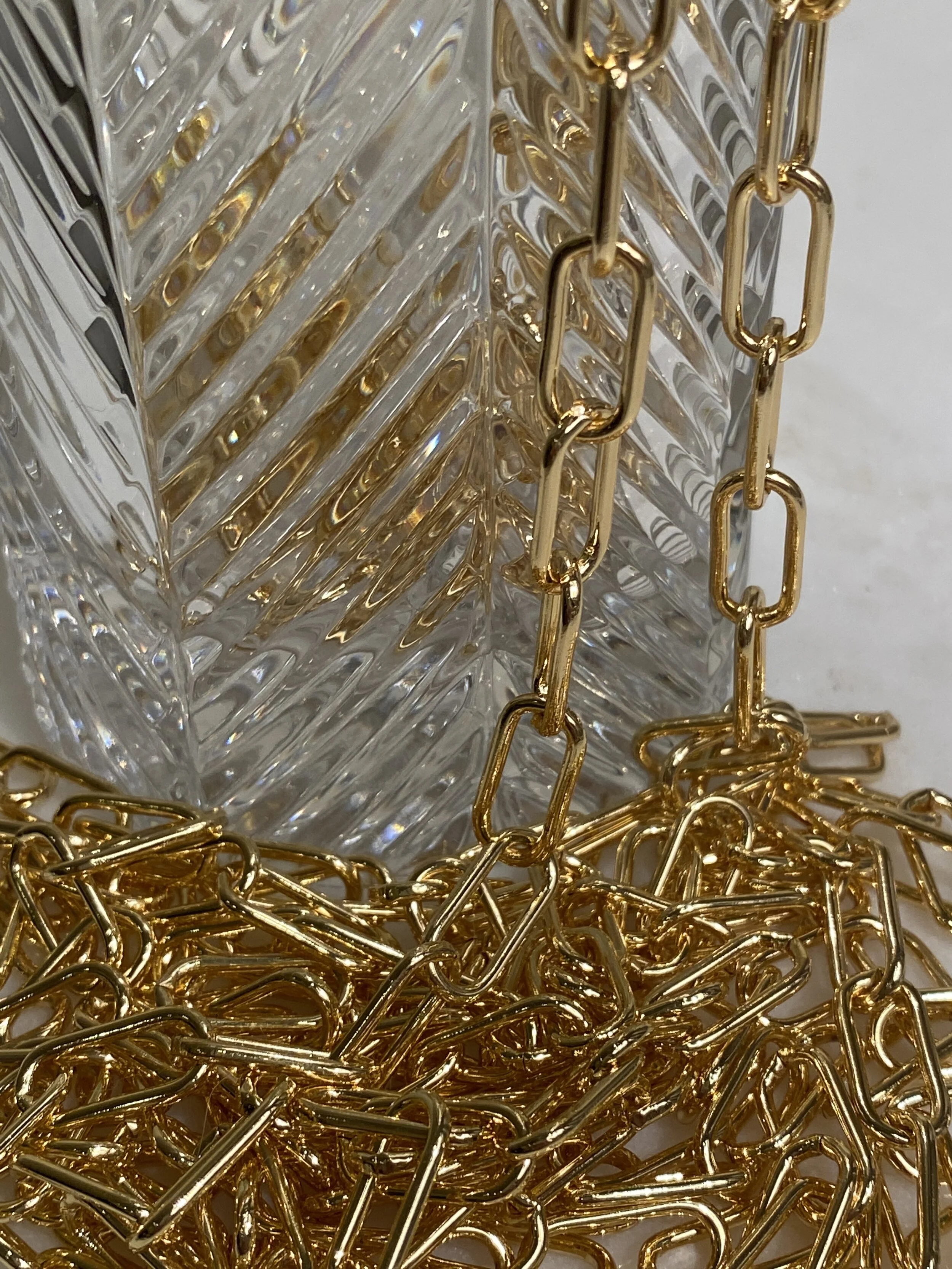 F83DD033-4112-4A6F-A284-1B517976B4B5