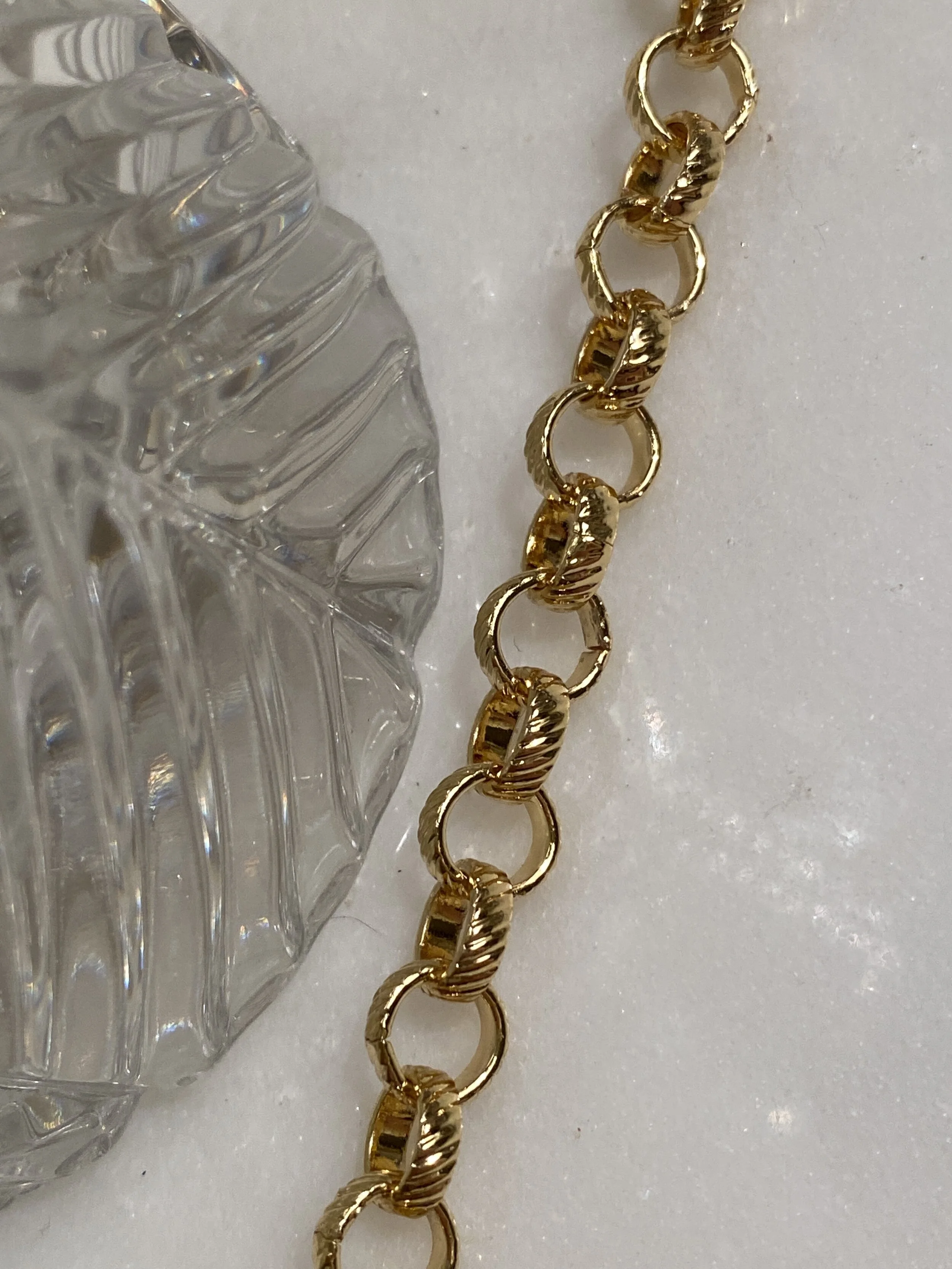 2FE75B6D-B2E7-4402-BDFF-6B0DBBEAD228