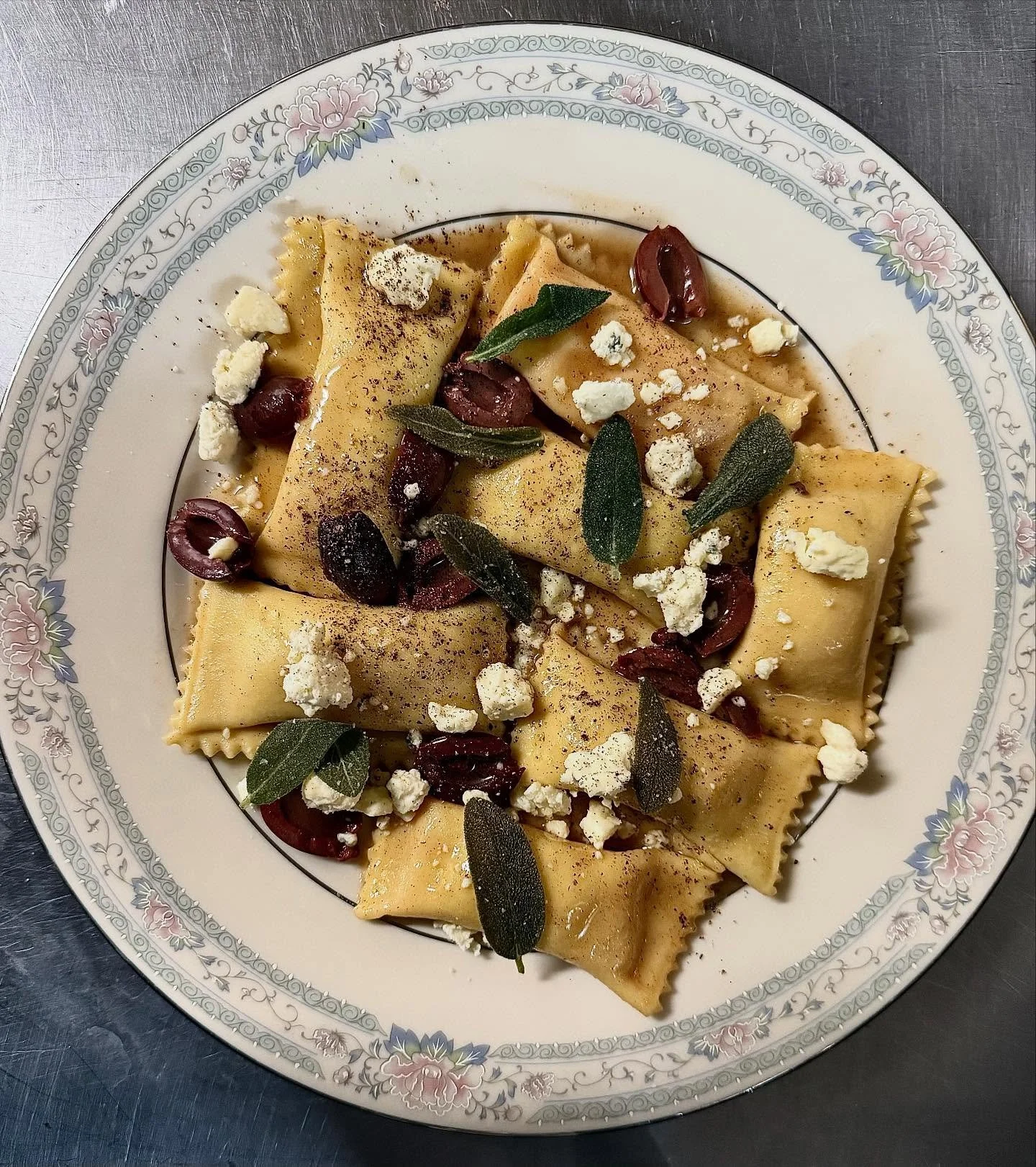 Come warm up with us tonight @thebungalowclubmpls