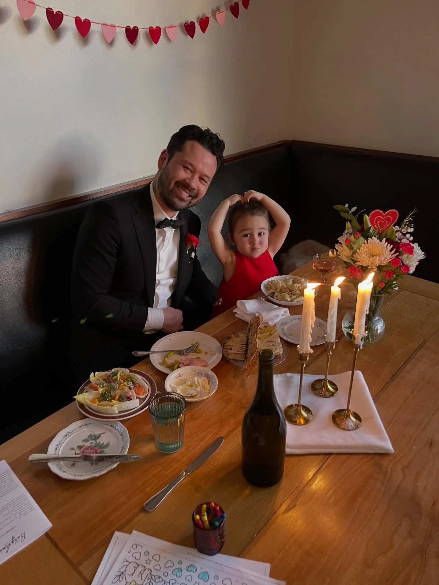 Valentine&rsquo;s Day weekend has started!! ❤️ 
@theedapperwolf