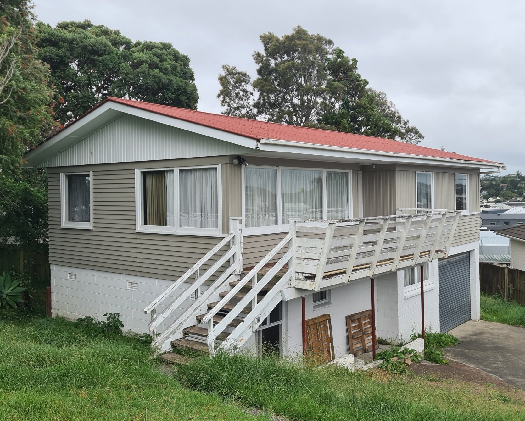THREE BEDROOM 60'S WEATHERBOARD- BRUCE2