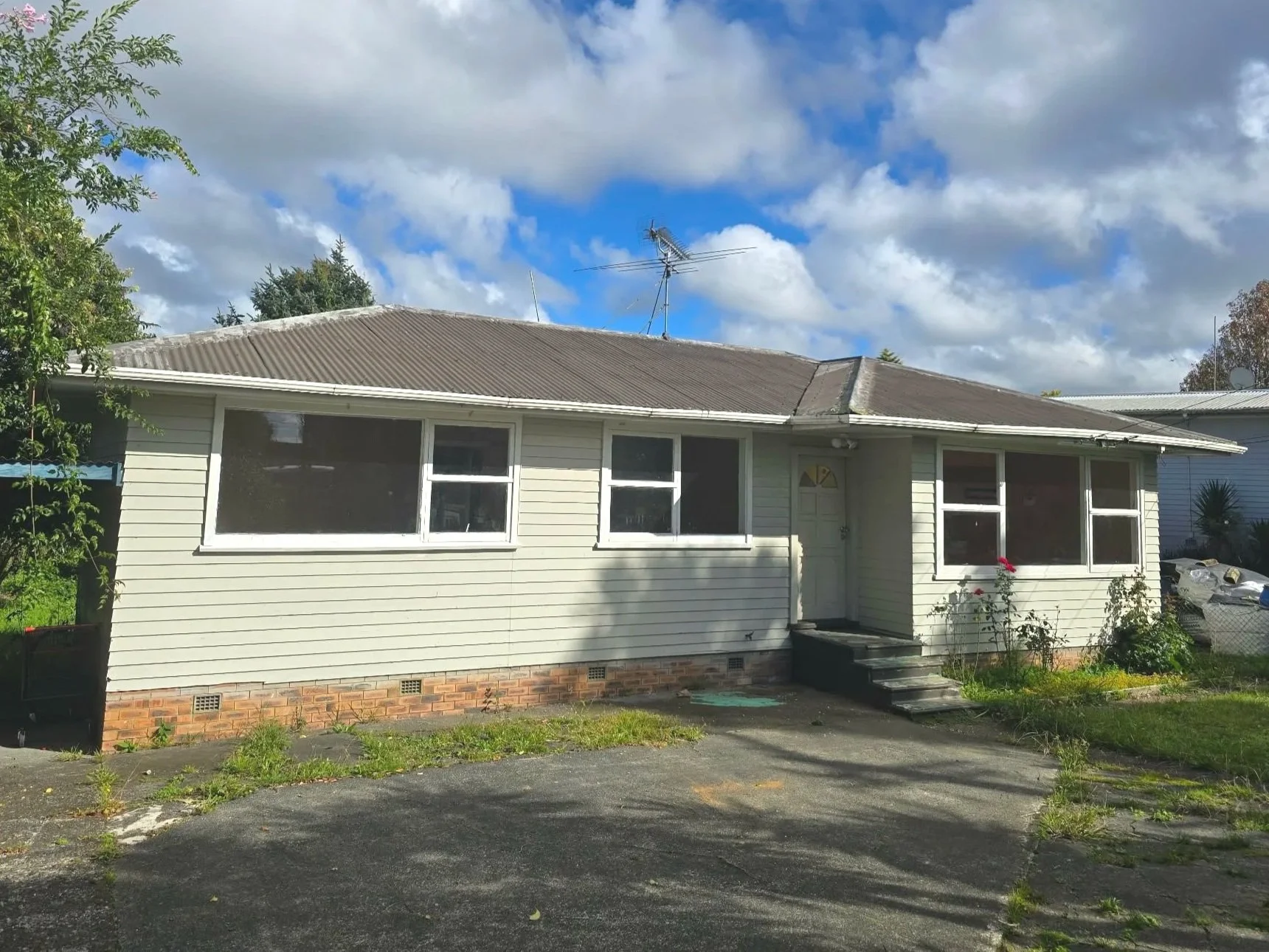 3 bedroom 60s home for relocation