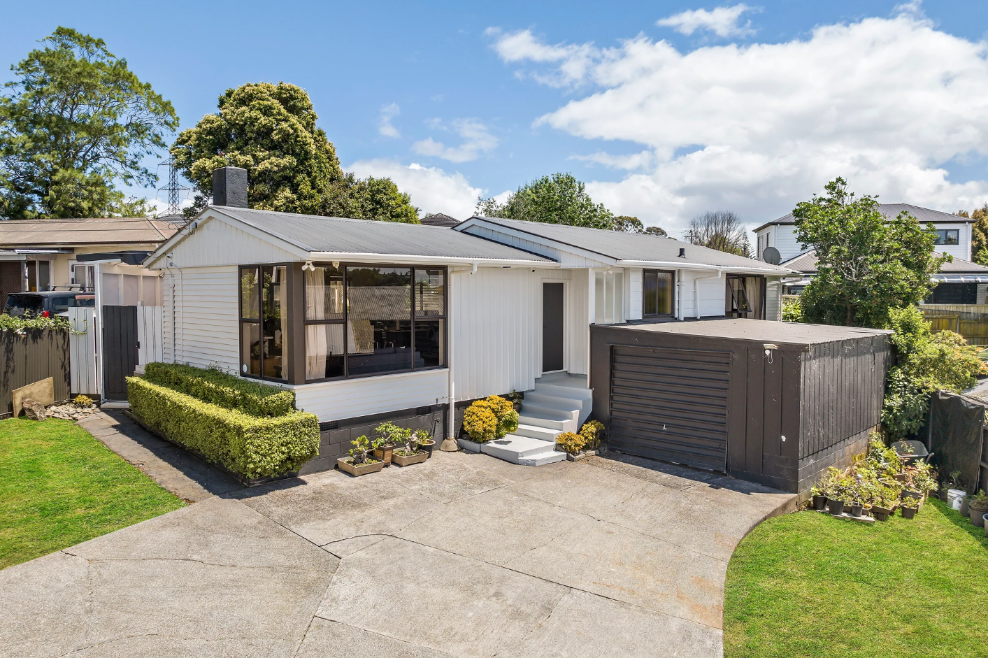 3 bedroom weatherboard, aluminium joinery, relocatable home
