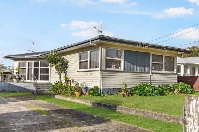 60's weatherboard relocatable home. 3 bedroom, 100m2