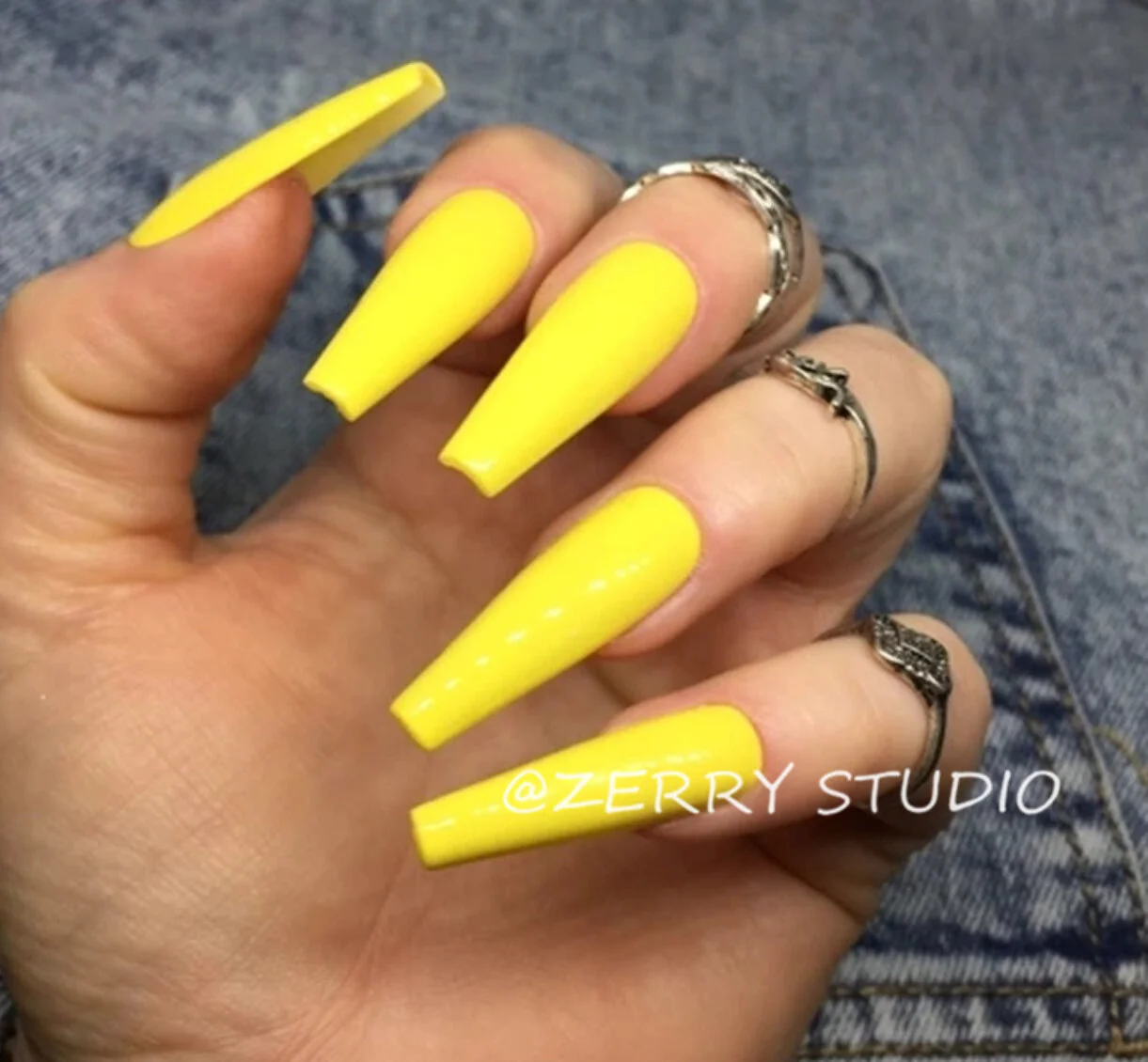 9A25C5B8-B3F9-449F-AE10-B12C3DA277FD