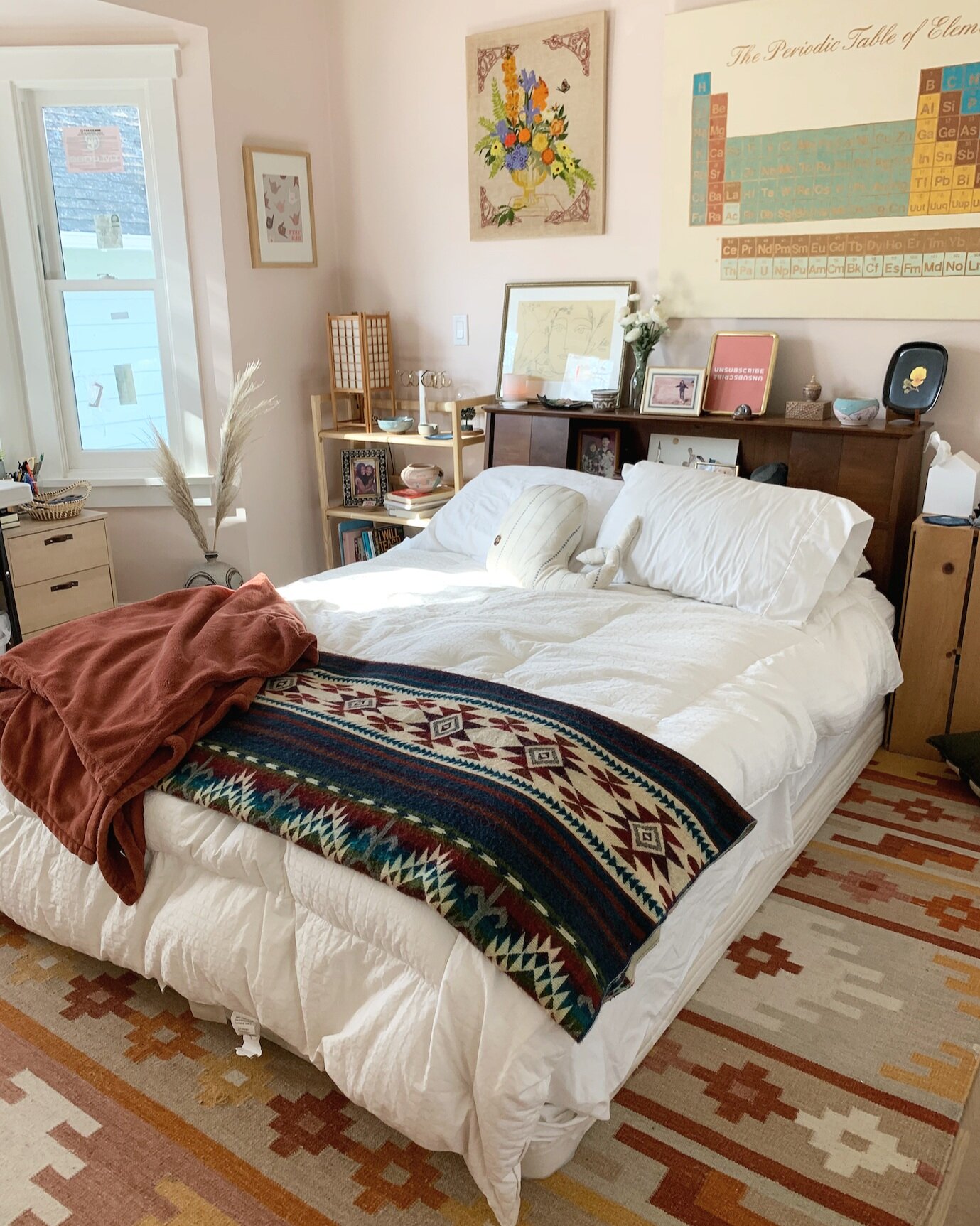 5 Easy Ideas to Decorate Your Space on a Budget + My Bedroom Tour ...