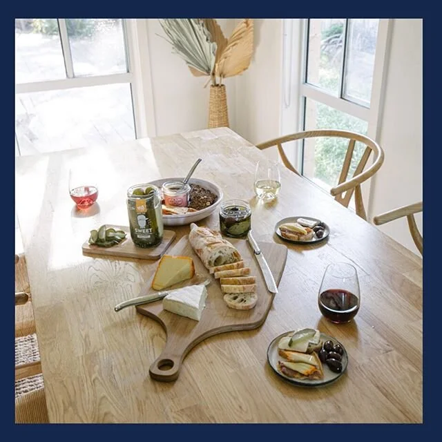 CHIRPING BIRD WINES
Easter is only a few short days away where we will all be staying safe at home with our household! Why not make it amazing with a Wine &amp; Cheese Box from @chirpingbirdwines .

Order today through their website and get it delivered to your front door... no leaving your sanctuary.