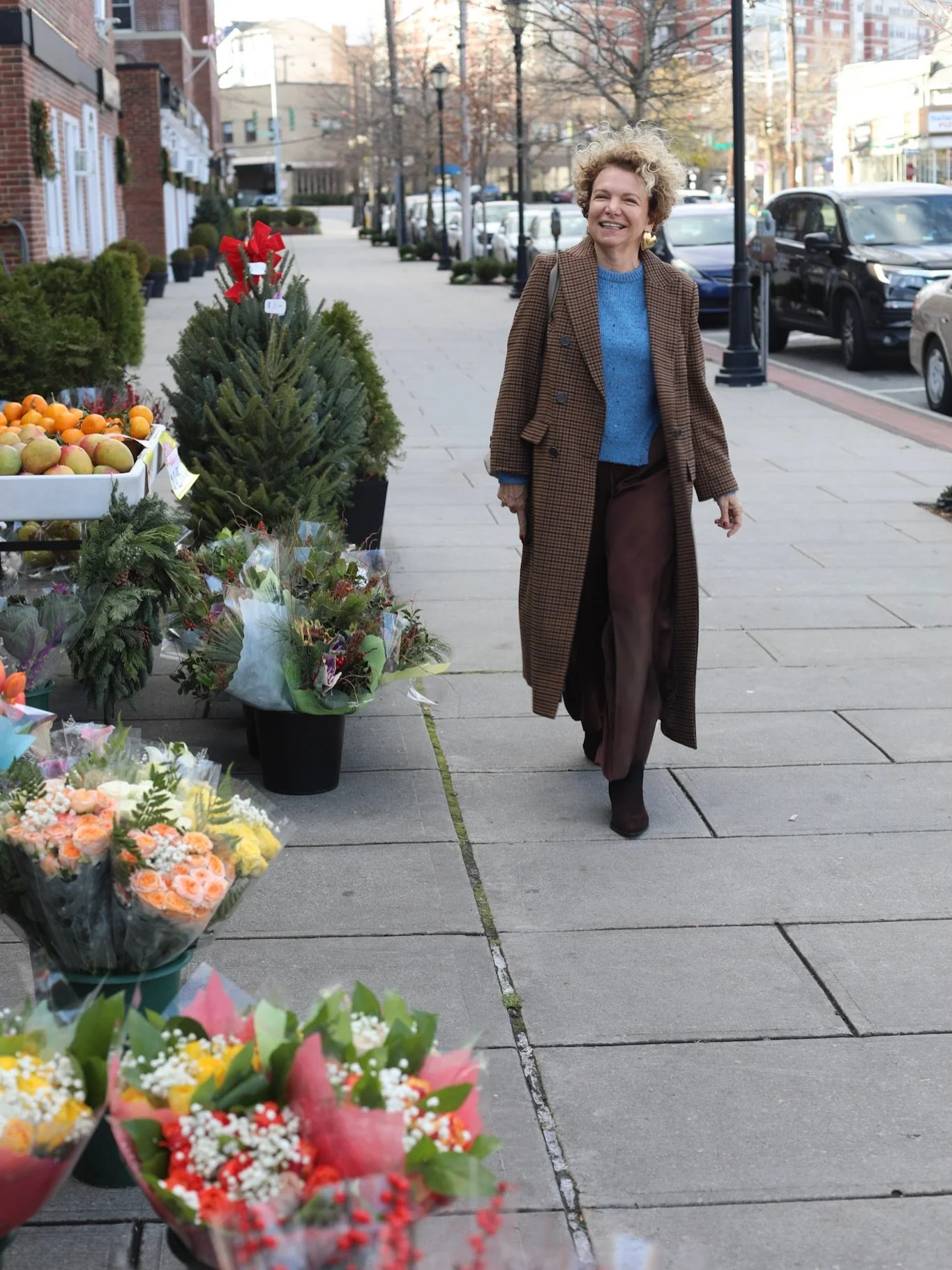 Community is part of my work, and part of my life.

The local boutique @the_lolany where I get inspired (and always end up chatting longer than planned).

The Brazilian coffee shop next door @ararascoffeeandmore that feels like home.
 
Walking these 